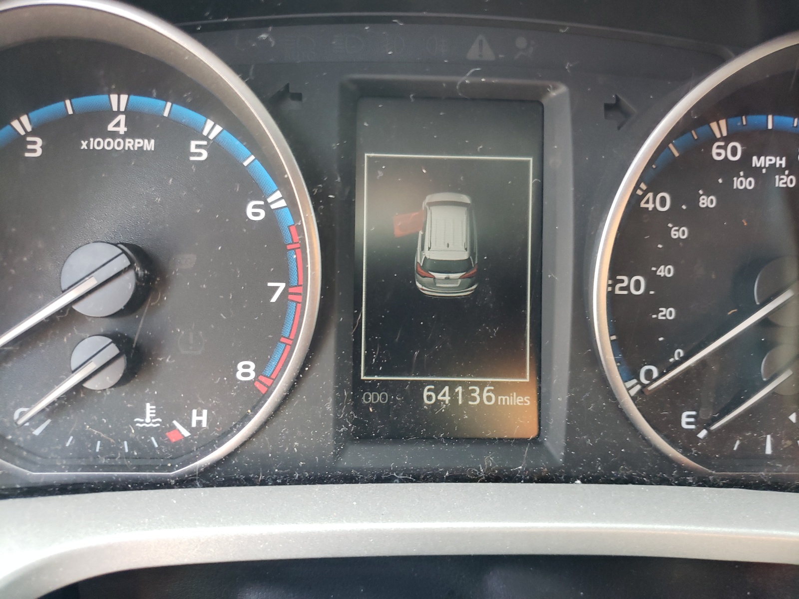Photo 8 from auction – 2017 TOYOTA RAV4 XLE with VIN 2T3WFREV7HW359581