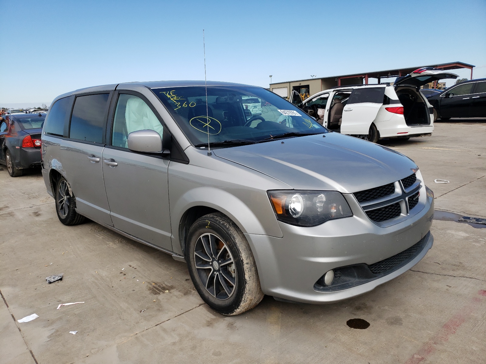 Photo 1 from auction – 2018 DODGE GRAND CARA with VIN 2C4RDGEG8JR195962