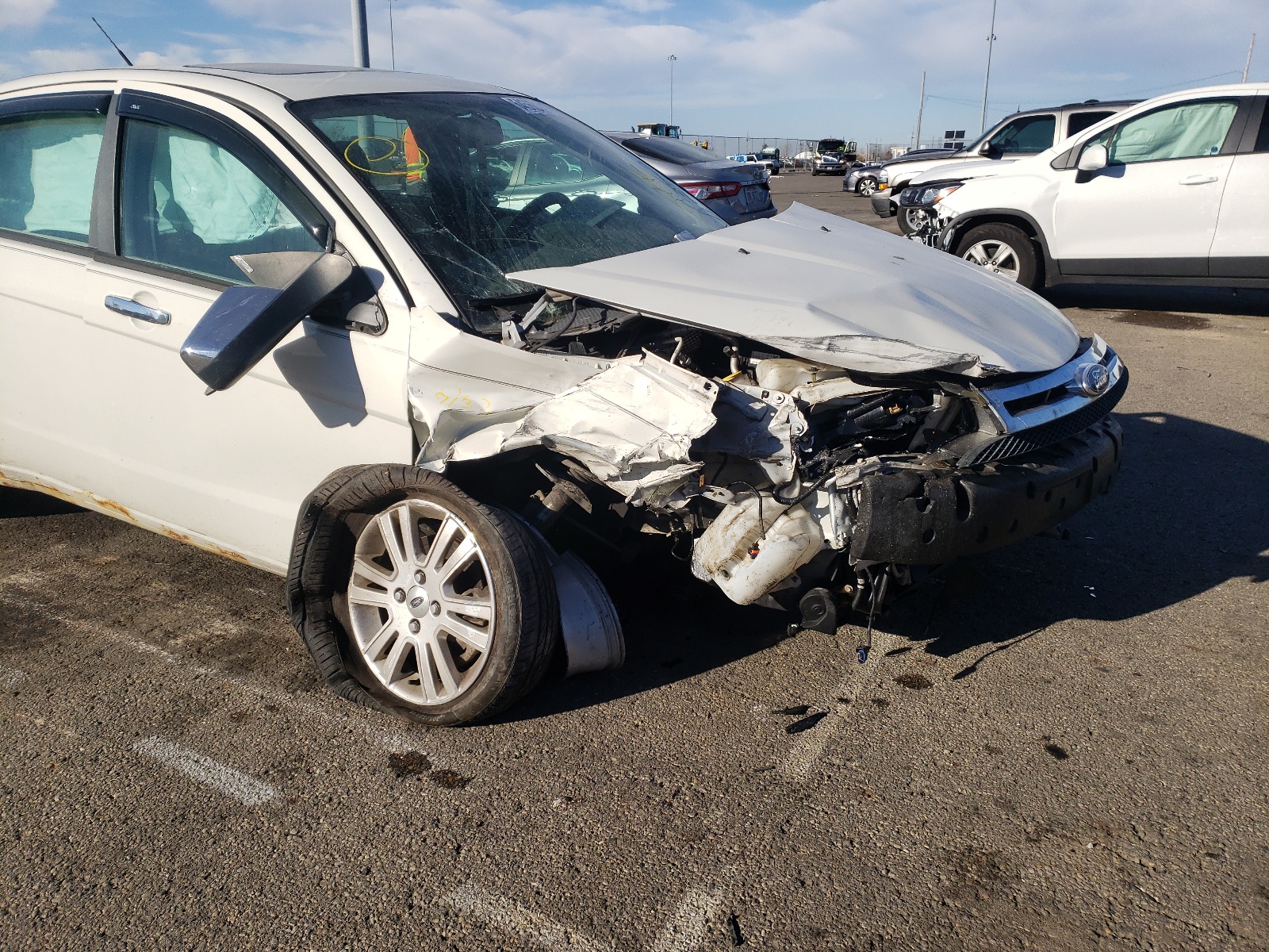 Photo 9 from auction – 2010 FORD FOCUS SEL with VIN 1FAHP3HN1AW196163