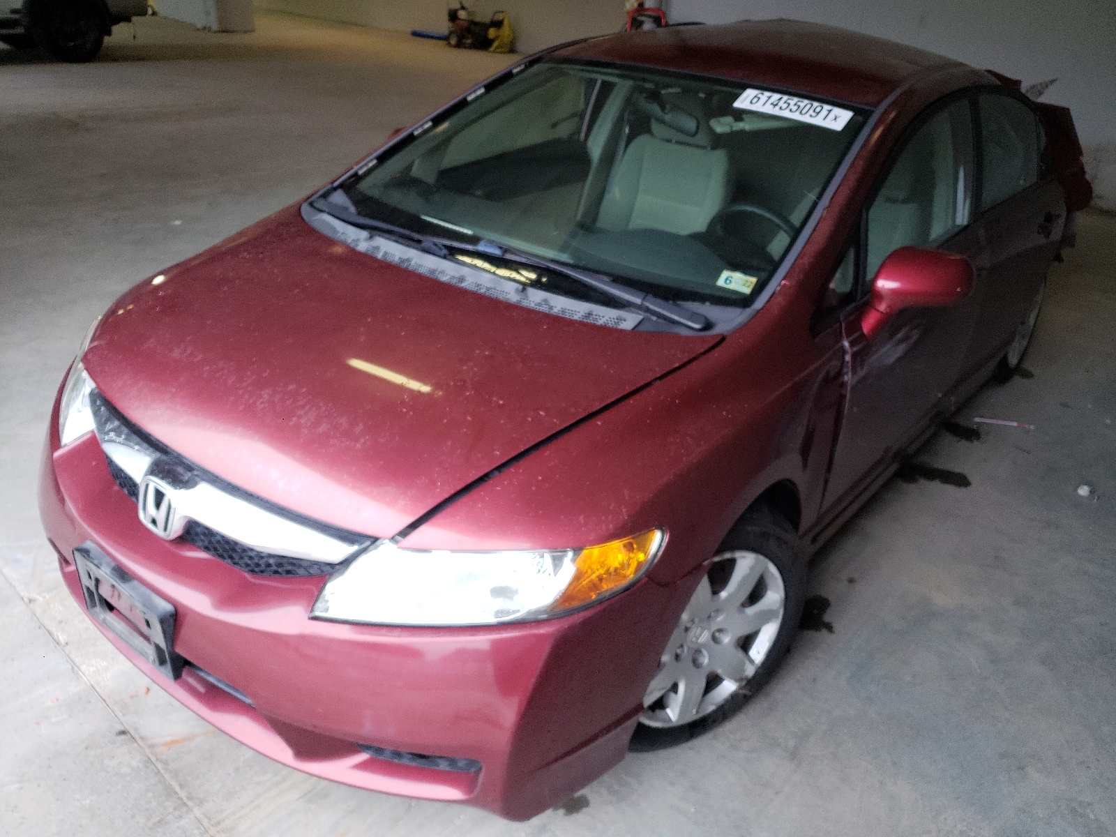 Photo 2 from auction – 2011 HONDA CIVIC LX with VIN 19XFA1F51BE005217