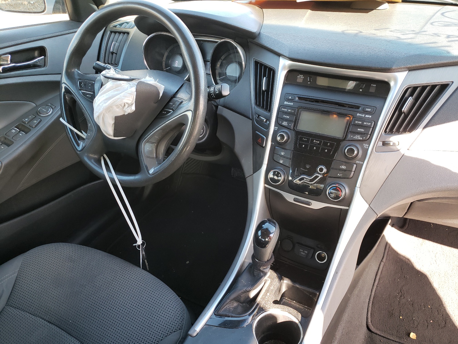 Photo 9 from auction – 2013 HYUNDAI SONATA GLS with VIN 5NPEB4AC4DH771442