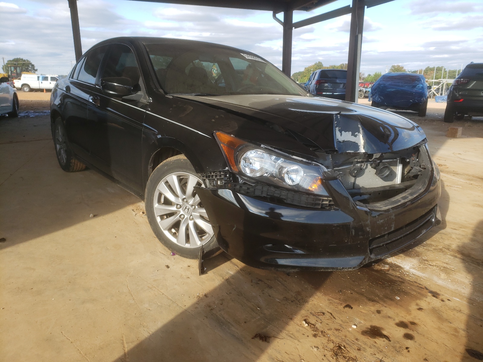 Photo 1 from auction – 2012 HONDA ACCORD EXL with VIN 1HGCP3F87CA022620