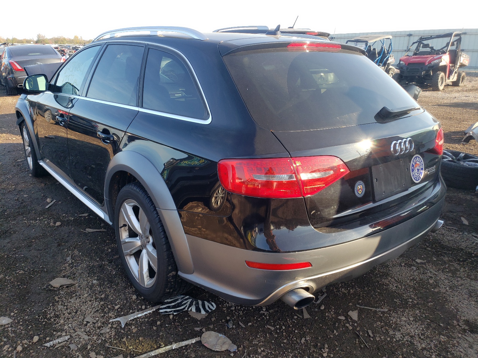 صورة رقم 3 من المزاد - 2015 AUDI A4 ALLROAD مع VIN WA1UFAFL9FA110503