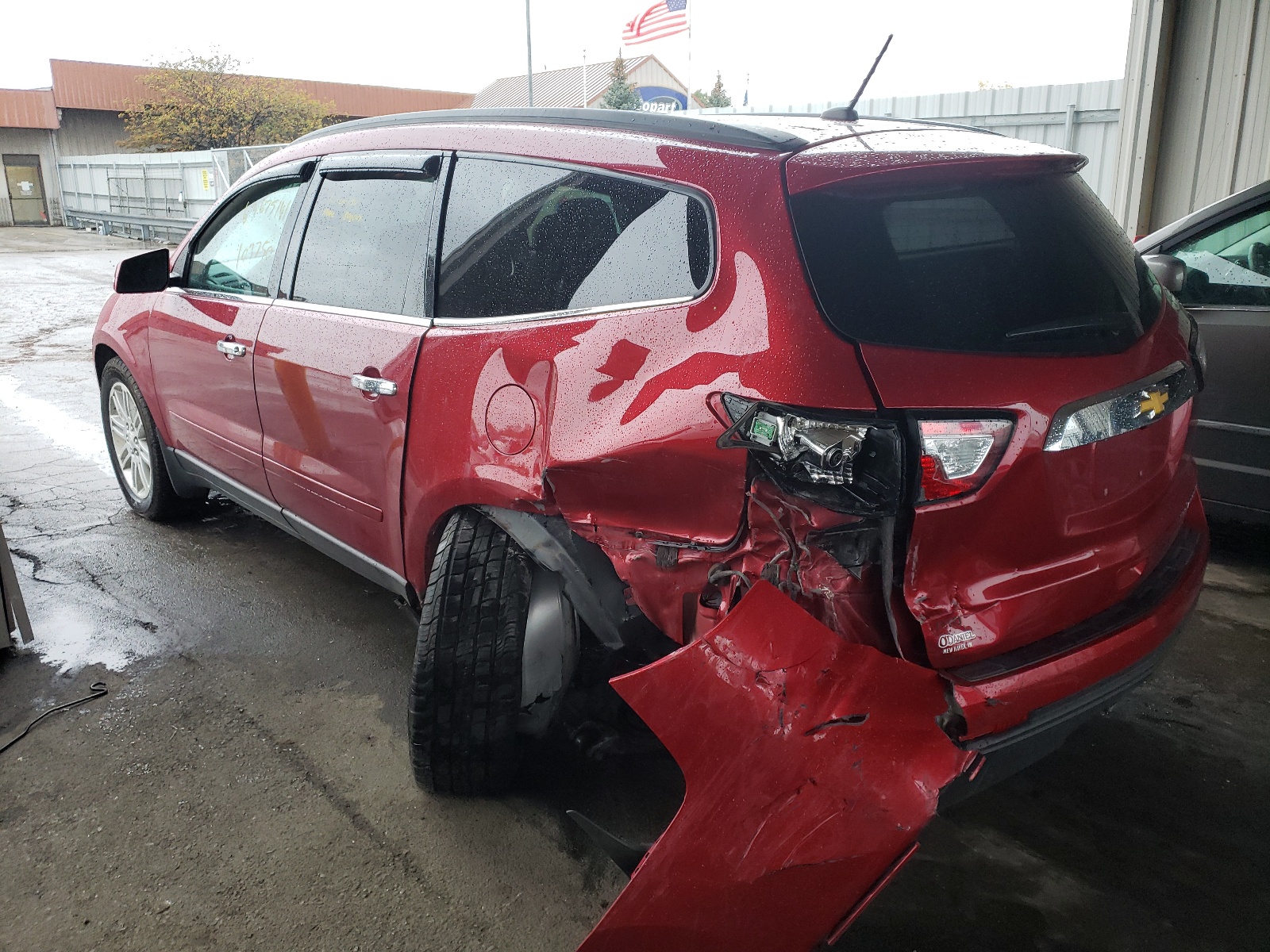 Photo 3 from auction – 2014 CHEVROLET TRAVERSE L with VIN 1GNKVGKD0EJ270891