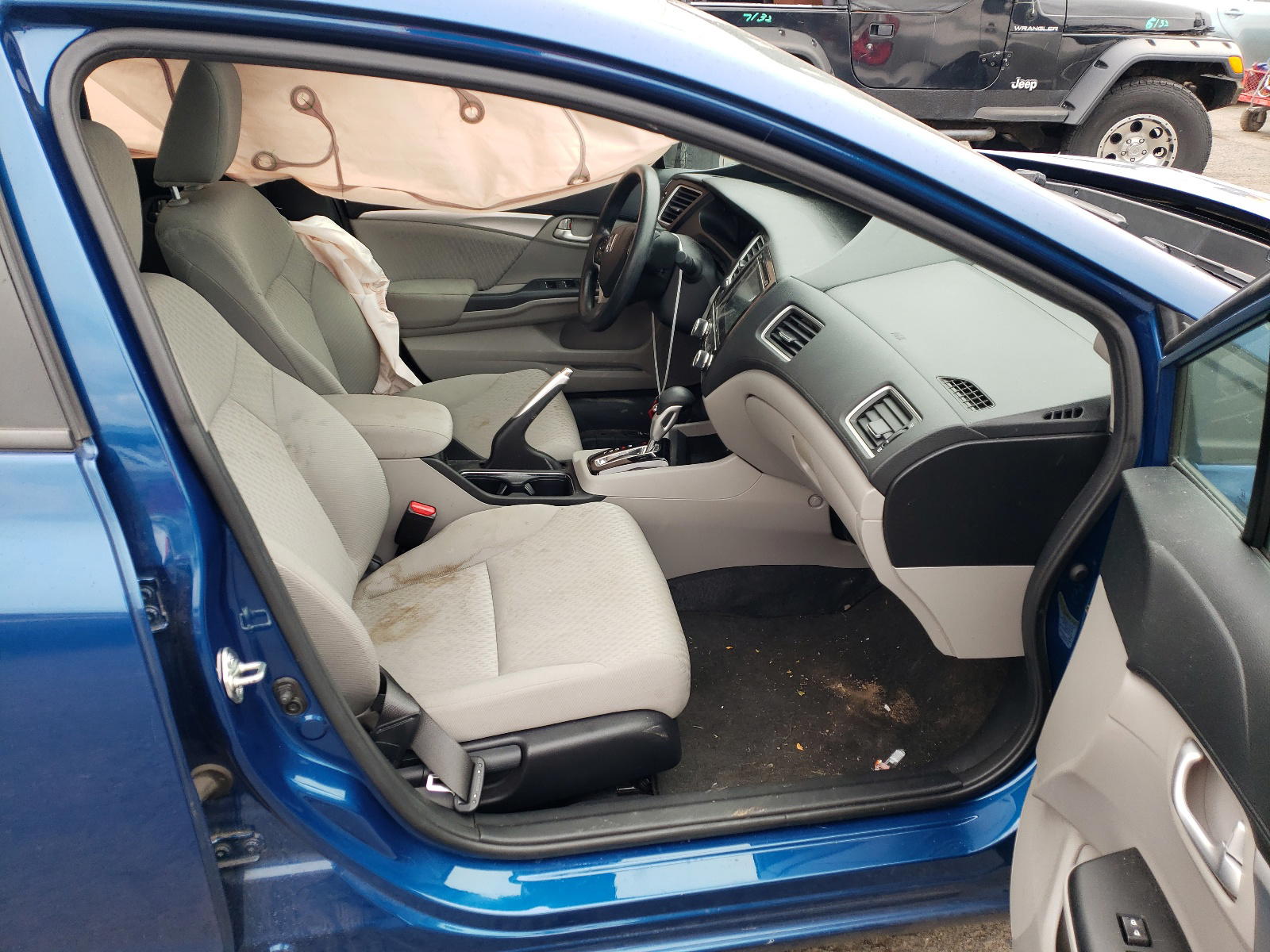 Photo 5 from auction – 2014 HONDA CIVIC EX with VIN 19XFB2F83EE233849