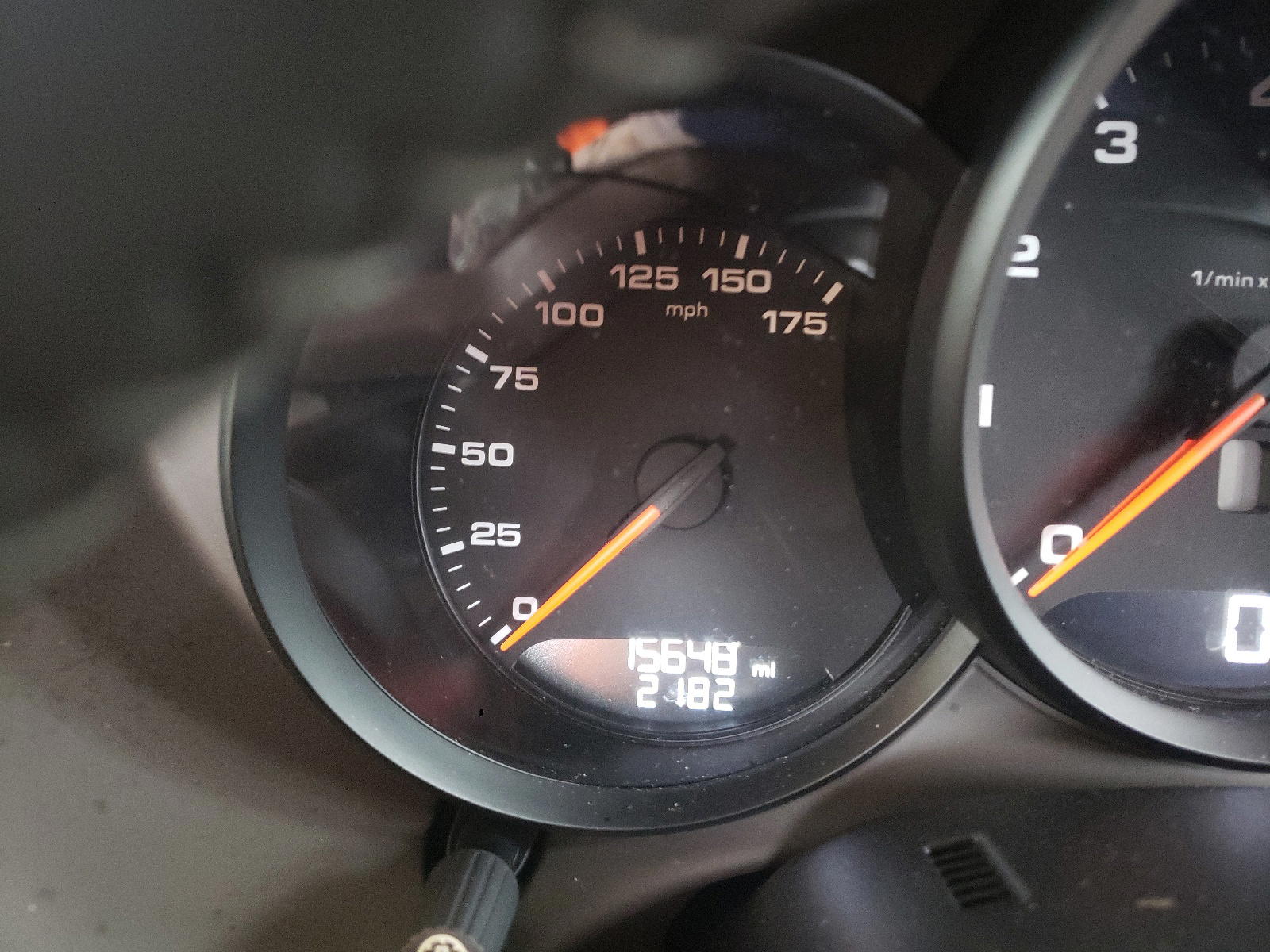 Photo 8 from auction – 2017 PORSCHE BOXSTER with VIN WP0CA2A86HS220852
