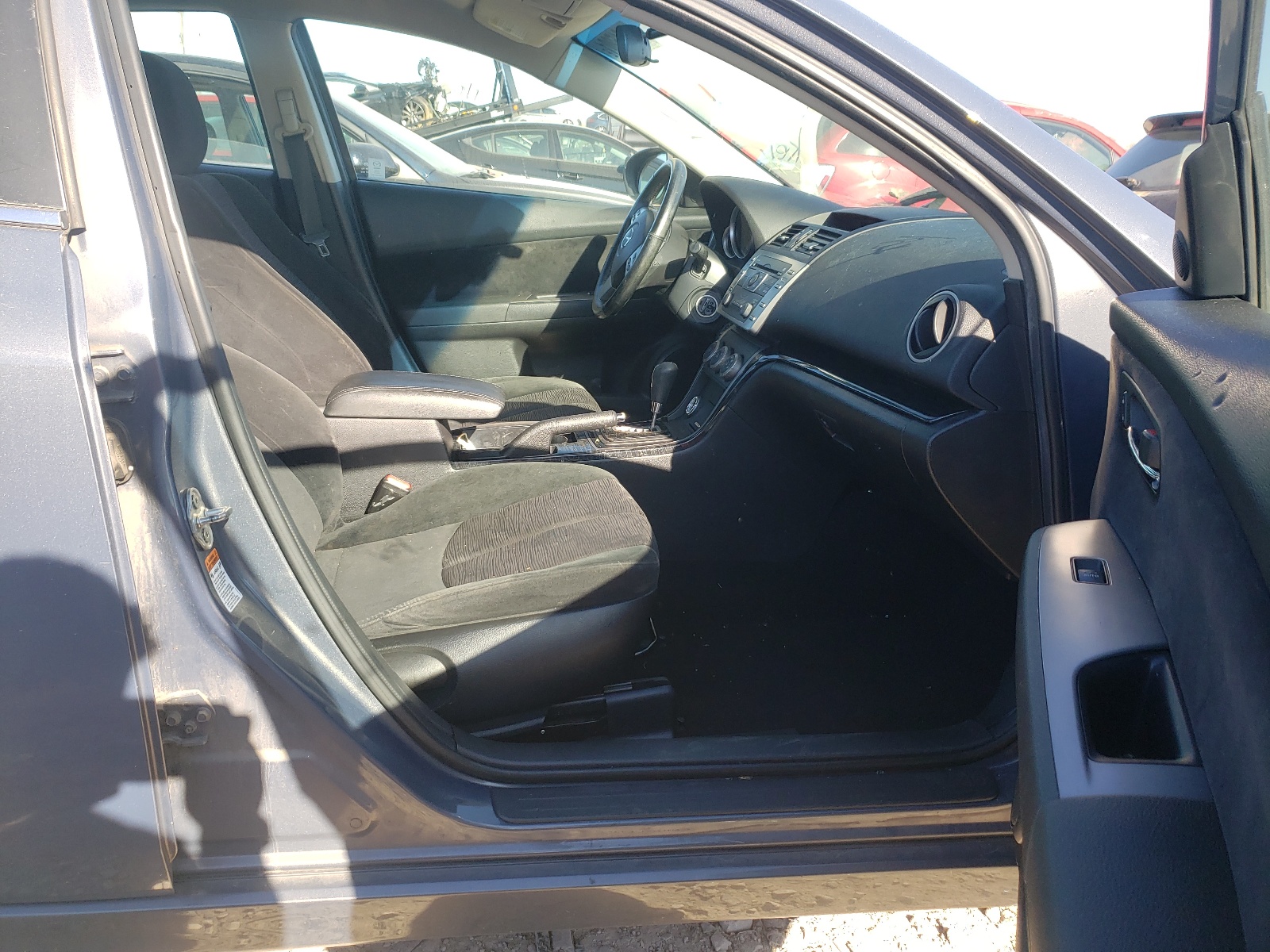 Zdjęcie 5 z aukcji – 2009 MAZDA 6 I z VIN 1YVHP82A295M33753