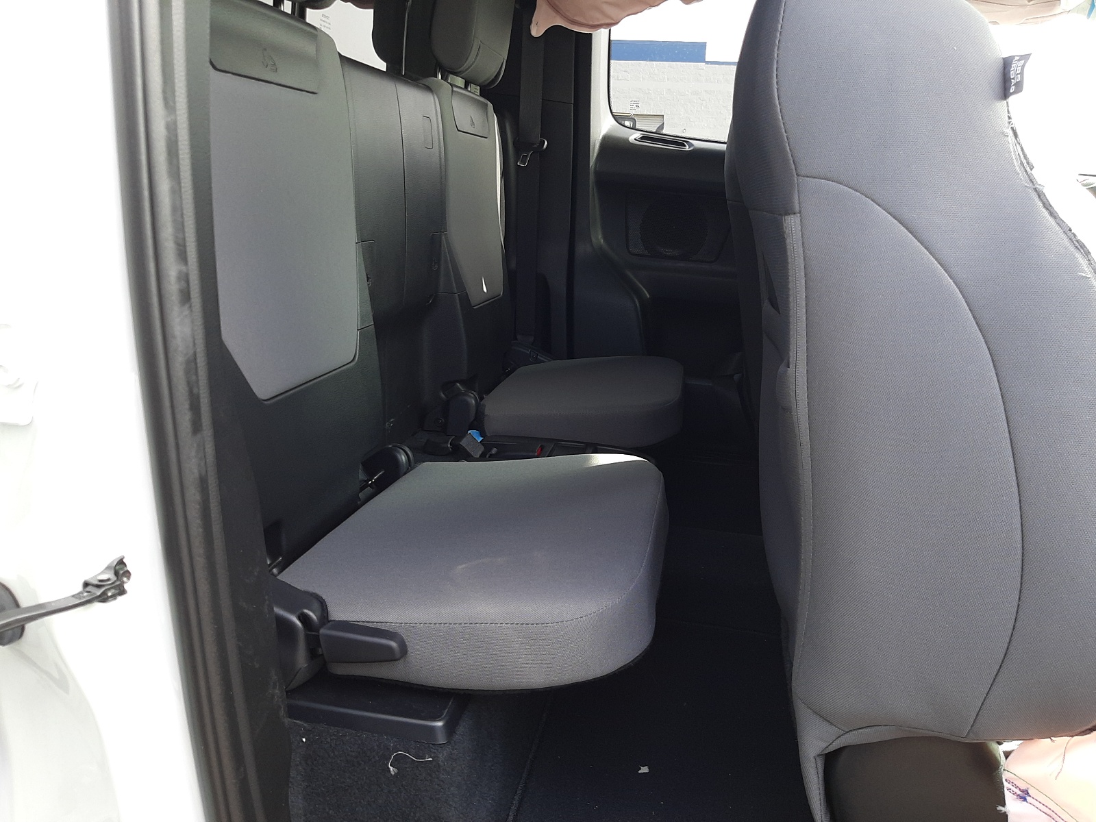 Photo 6 from auction – 2021 TOYOTA TACOMA ACC with VIN 3TYRX5GN8MT021252