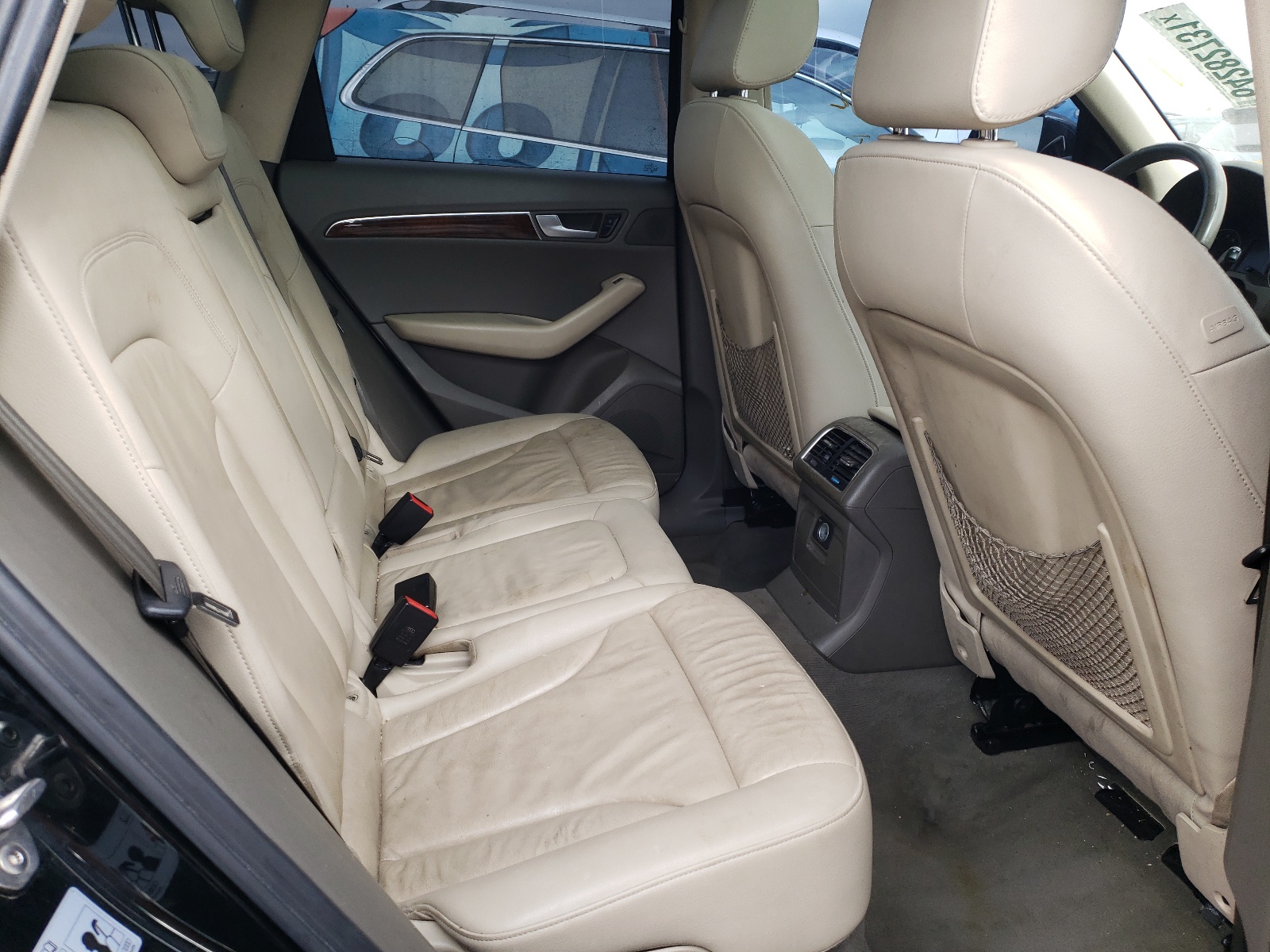 Photo 6 from auction – 2010 AUDI Q5 PREMIUM with VIN WA1LKAFP1AA050932