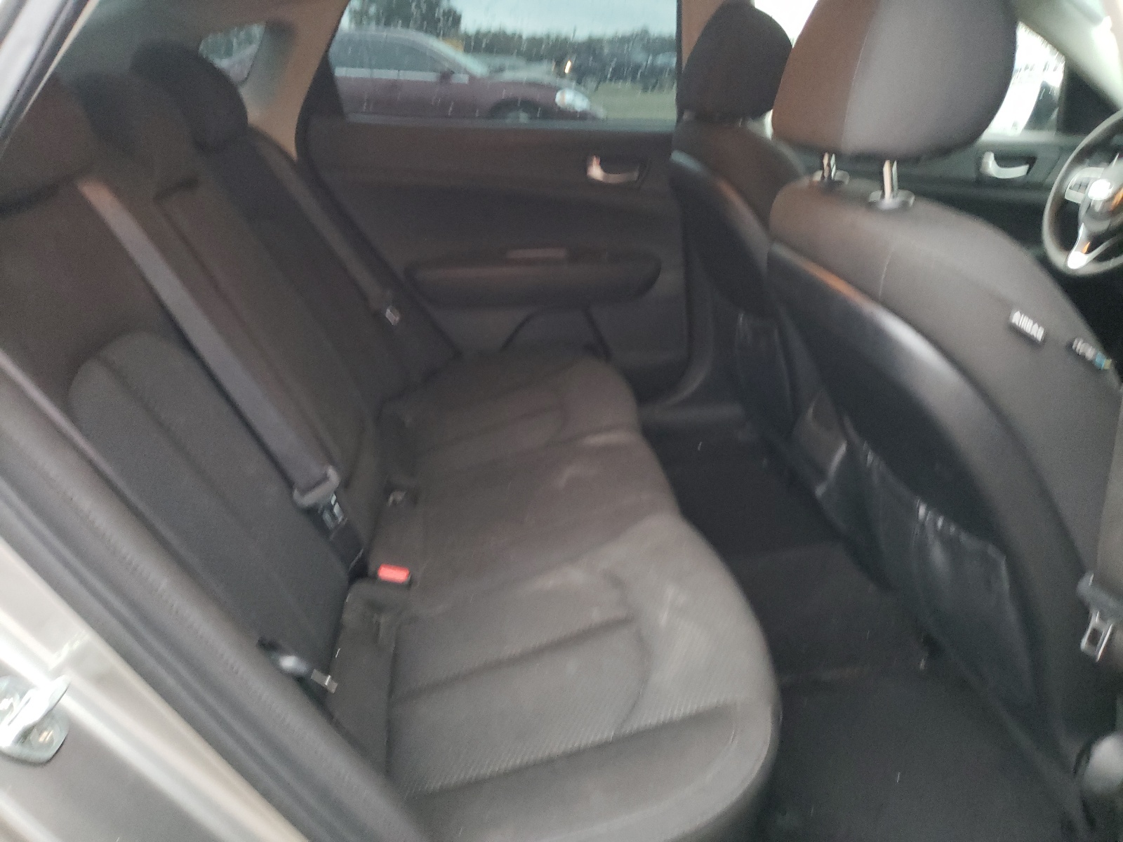 Photo 6 from auction – 2017 KIA OPTIMA LX with VIN 5XXGT4L38HG167686