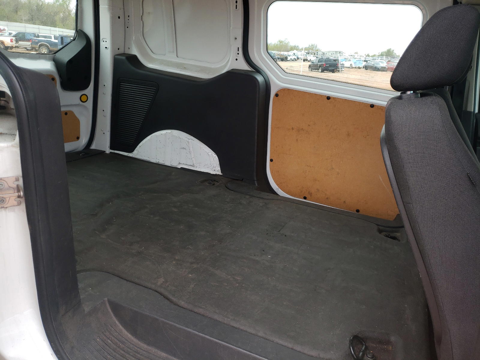 Photo 6 from auction – 2014 FORD TRANSIT CO with VIN NM0LS7F74E1135579