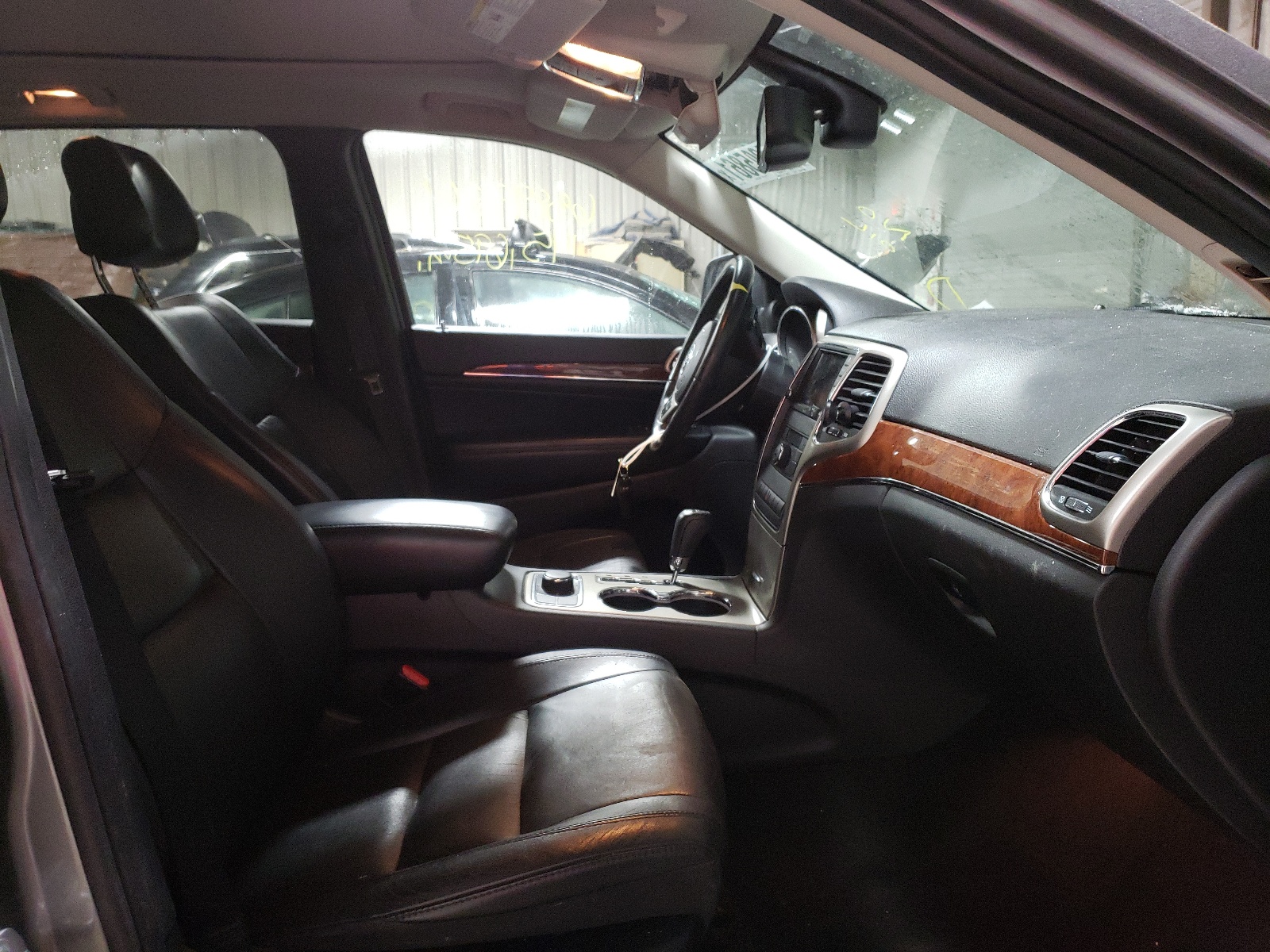 Photo 5 from auction – 2013 JEEP GRAND CHER with VIN 1C4RJFBG2DC571043