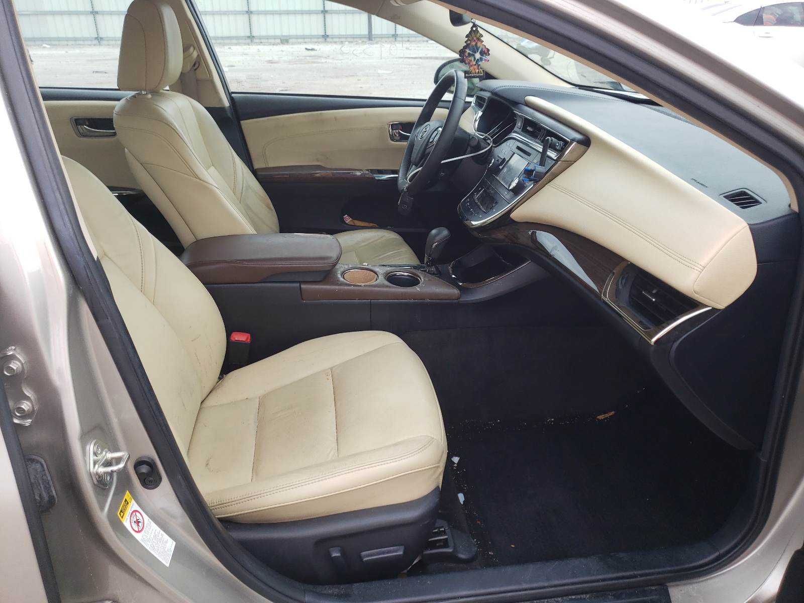 Photo 5 from auction – 2014 TOYOTA AVALON HYB with VIN 4T1BD1EB8EU030162