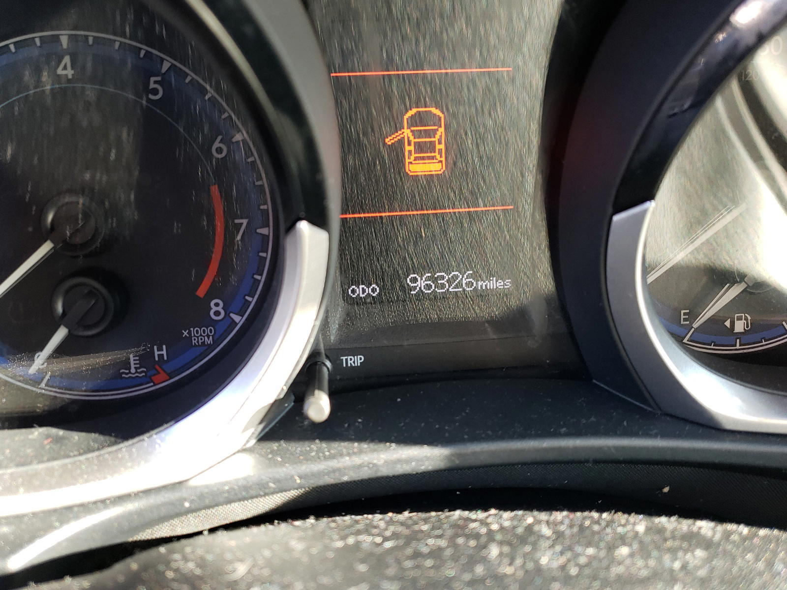 Photo 8 from auction – 2014 TOYOTA COROLLA L with VIN 2T1BURHE1EC083288