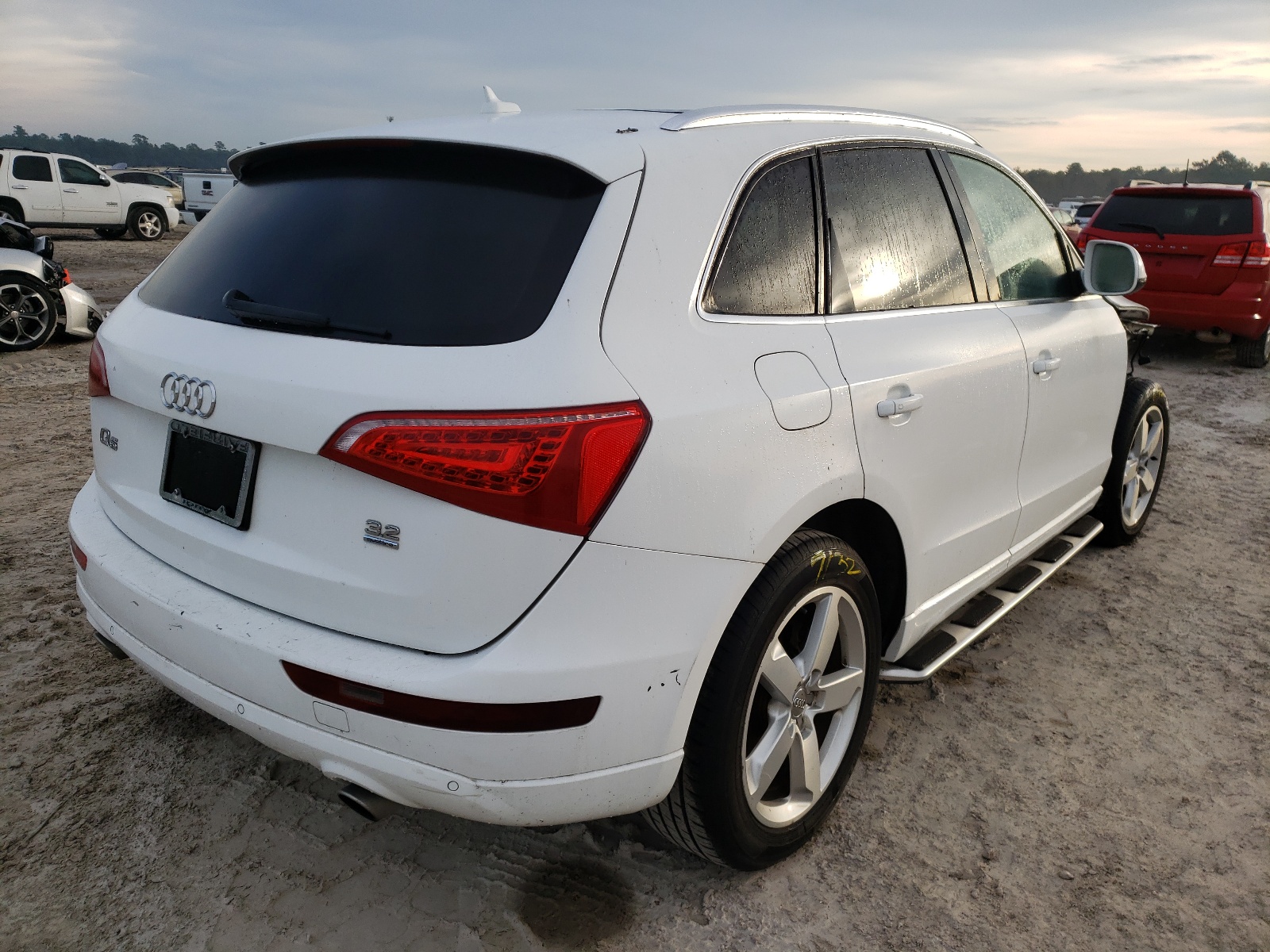 Photo 4 from auction – 2010 AUDI Q5 PRESTIG with VIN WA1VKAFPXAA097207
