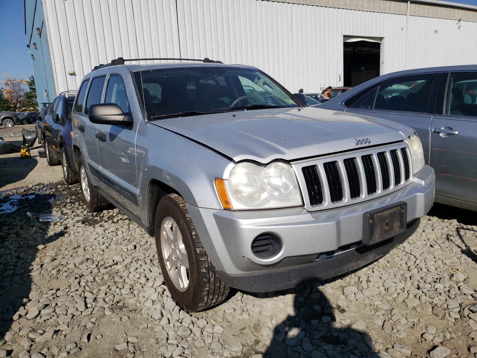 JEEP GRAND CHER 2005 with VIN 1J4GR48K55C620795 - Photo from auction