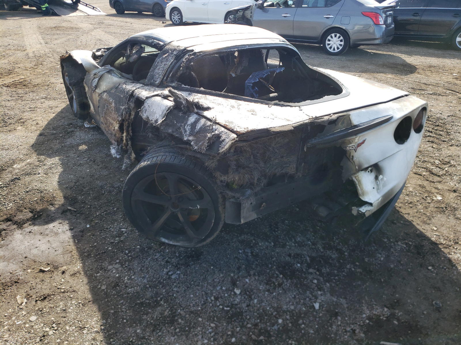 Photo 3 from auction – 2011 CHEVROLET CORVETTE G with VIN 1G1YS2DW8B5103589