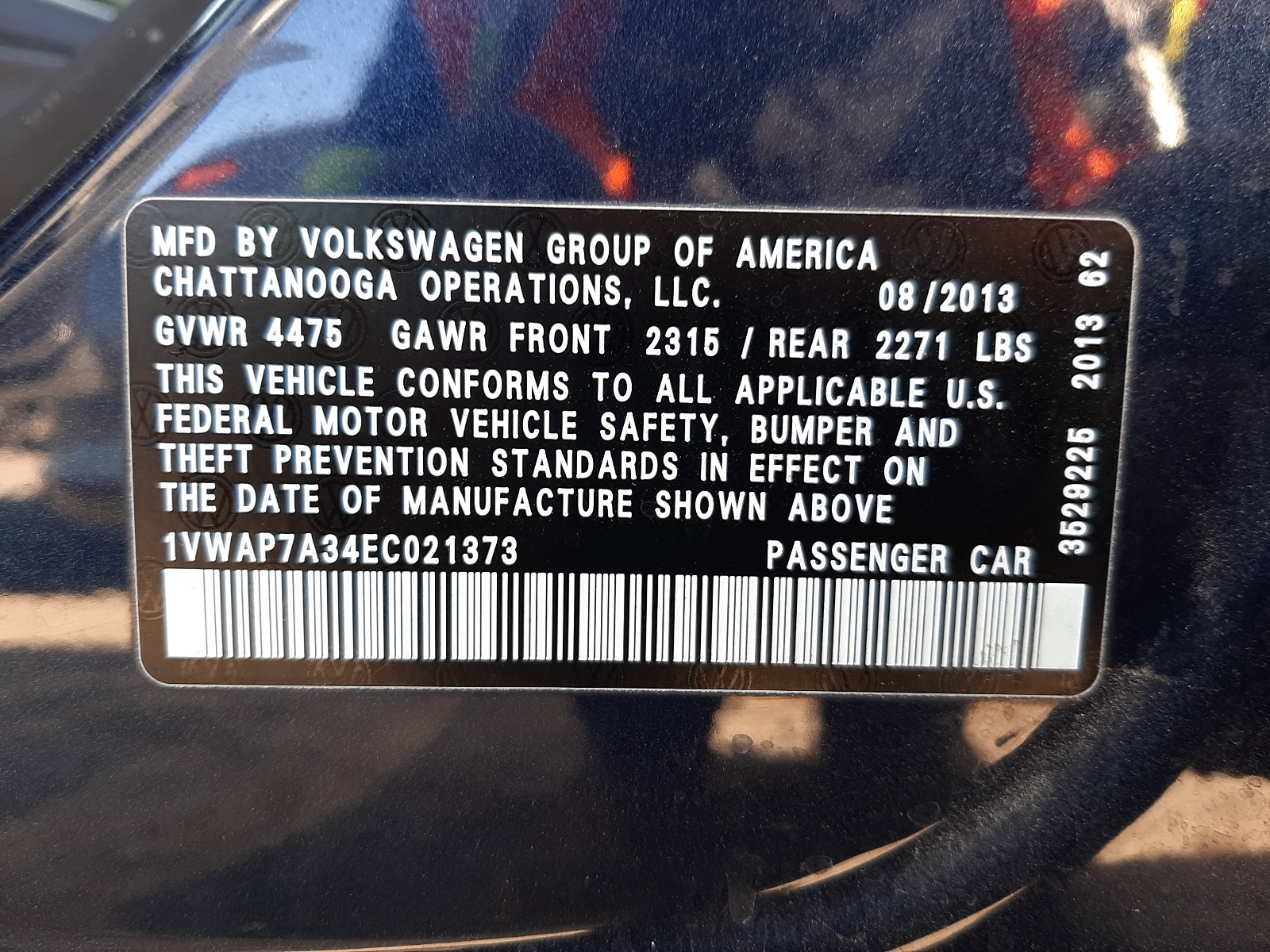 Photo 10 from auction – 2014 VOLKSWAGEN PASSAT S with VIN 1VWAP7A34EC021373