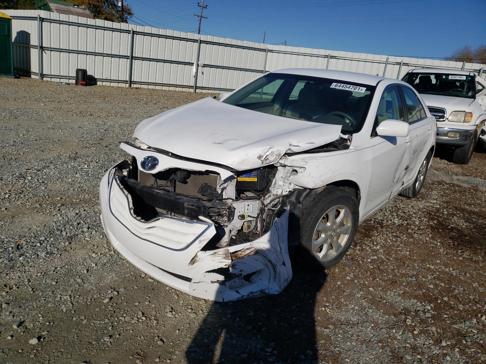Photo 2 from auction – 2011 TOYOTA CAMRY BASE with VIN 4T1BF3EKXBU632269