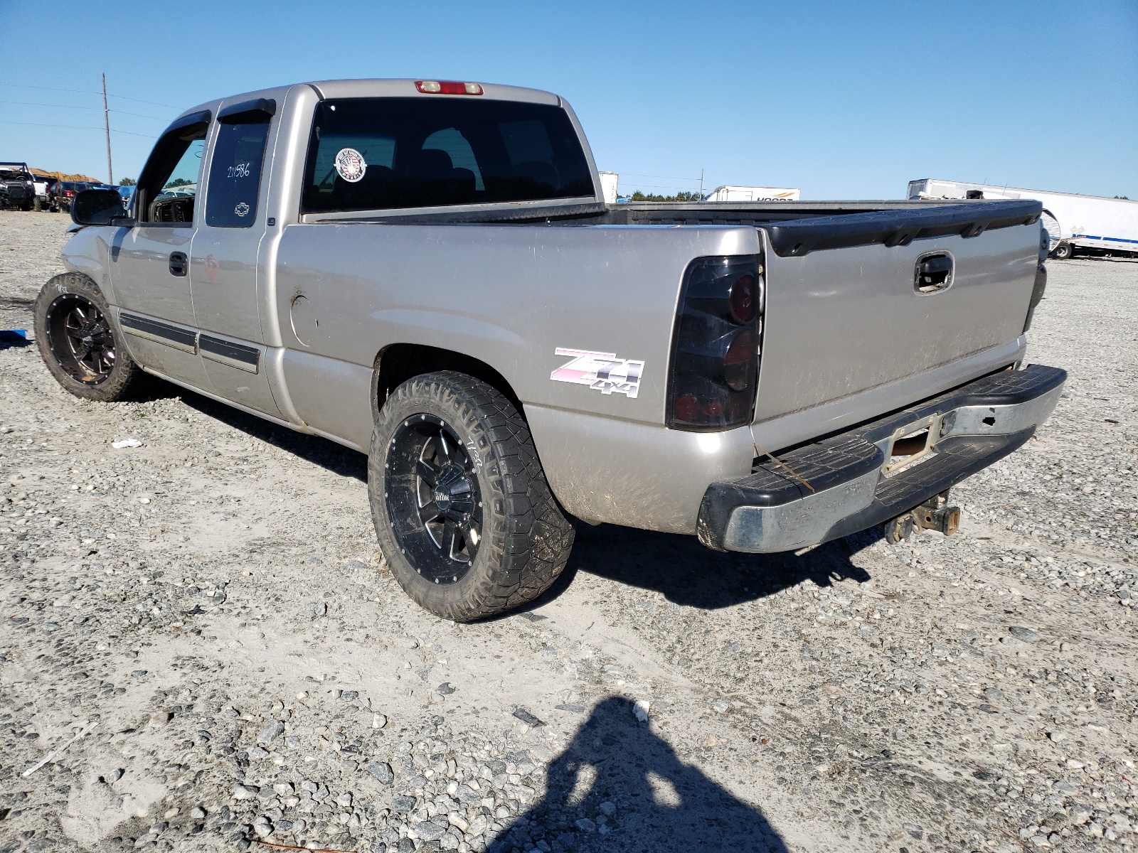 صورة رقم 3 من المزاد - 2004 CHEVROLET SILVERADO مع VIN 2GCEK19T641180405