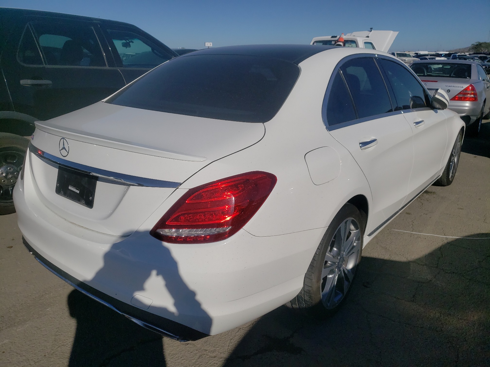 Photo 4 from auction – 2015 MERCEDES-BENZ 300-CLASS with VIN 55SWF4JB3FU093282