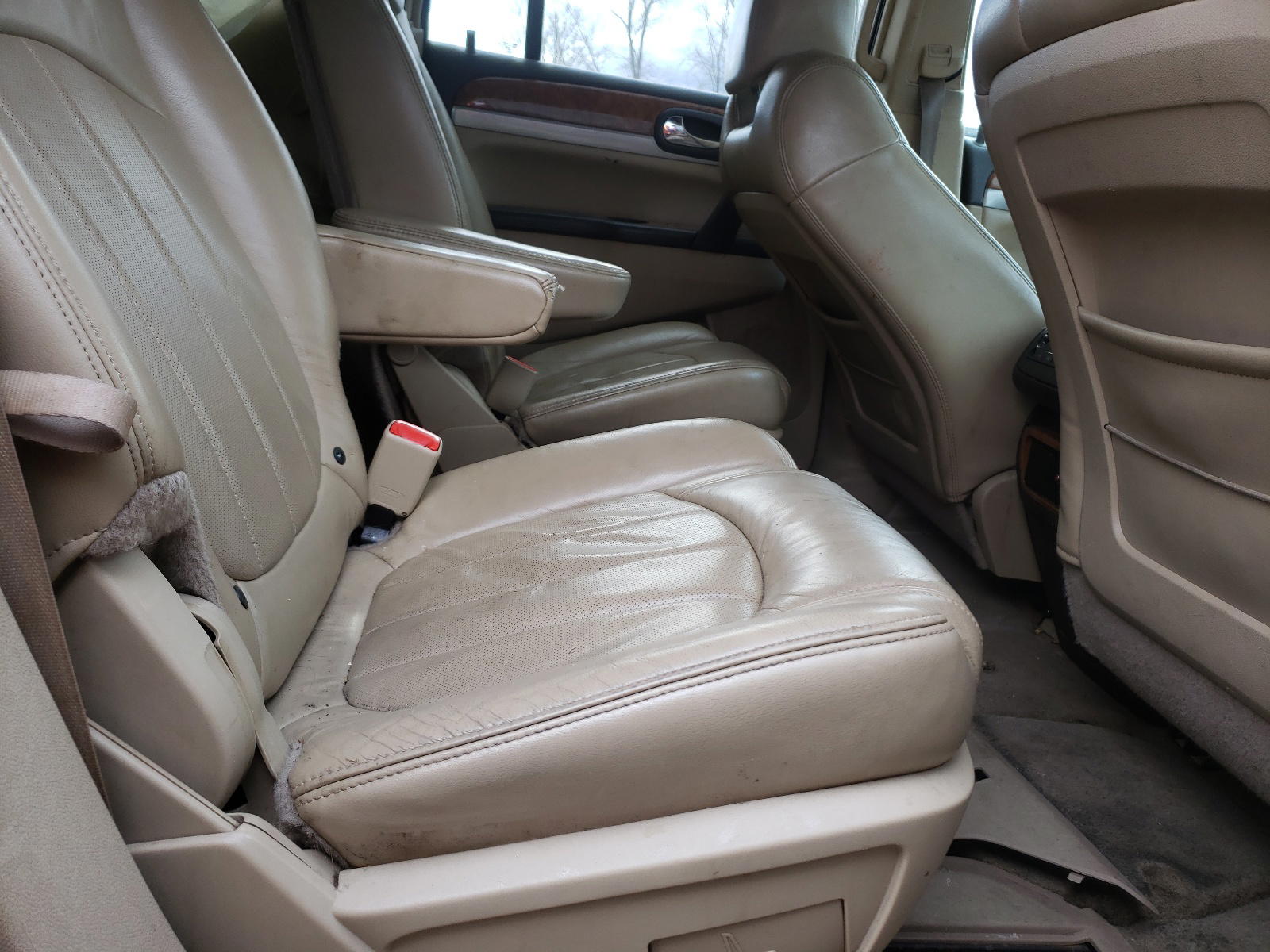 Photo 6 from auction – 2008 BUICK ENCLAVE CX with VIN 5GAER23758J298018