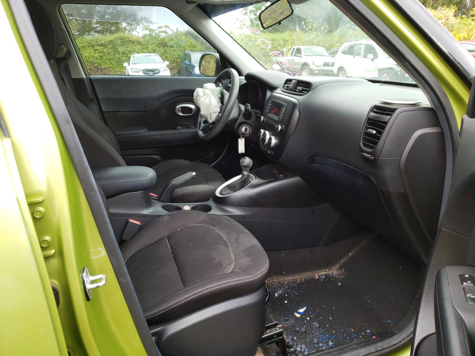Photo 5 from auction – 2016 KIA SOUL with VIN KNDJN2A26G7854252