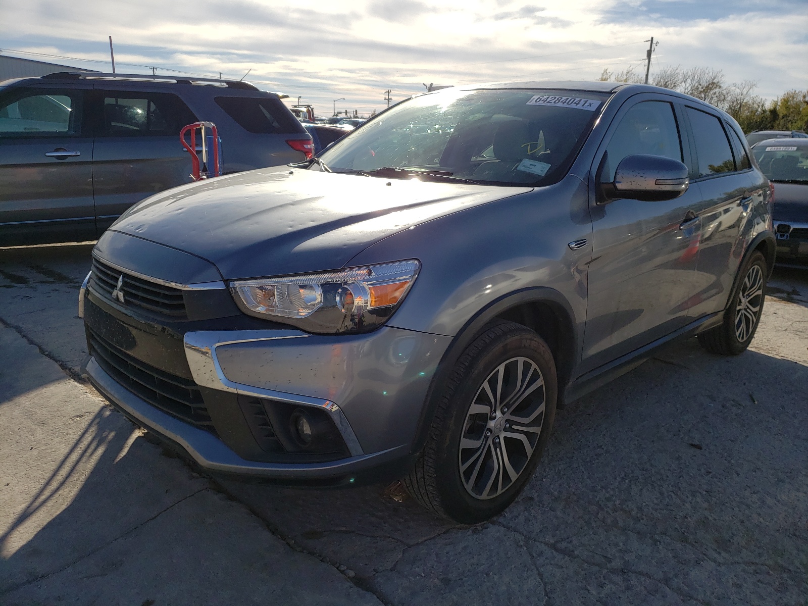 Photo 2 from auction – 2017 MITSUBISHI OUTLANDER with VIN JA4AP3AU6HZ026218