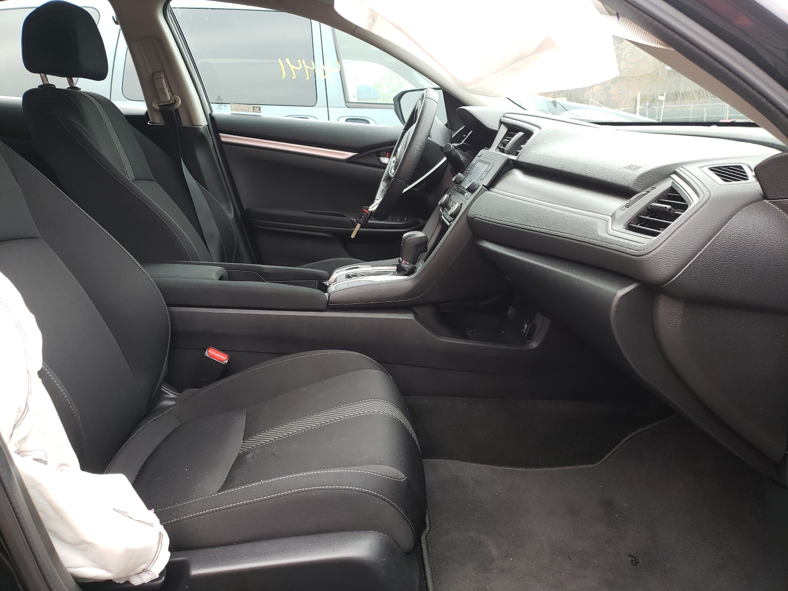 Photo 5 from auction – 2018 HONDA CIVIC LX with VIN 19XFC2F56JE207498