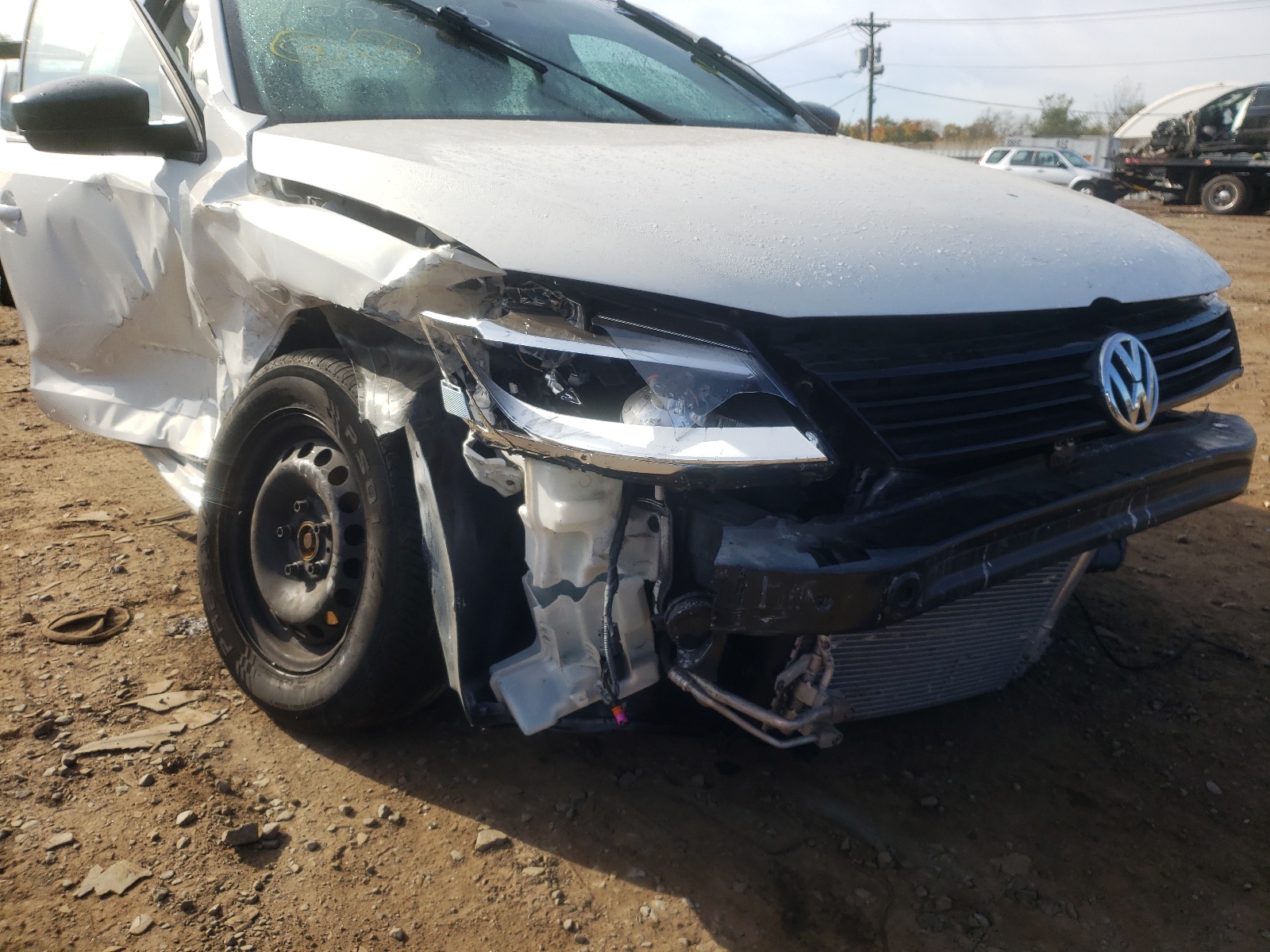 Photo 9 from auction – 2014 VOLKSWAGEN JETTA BASE with VIN 3VW2K7AJ8EM209670