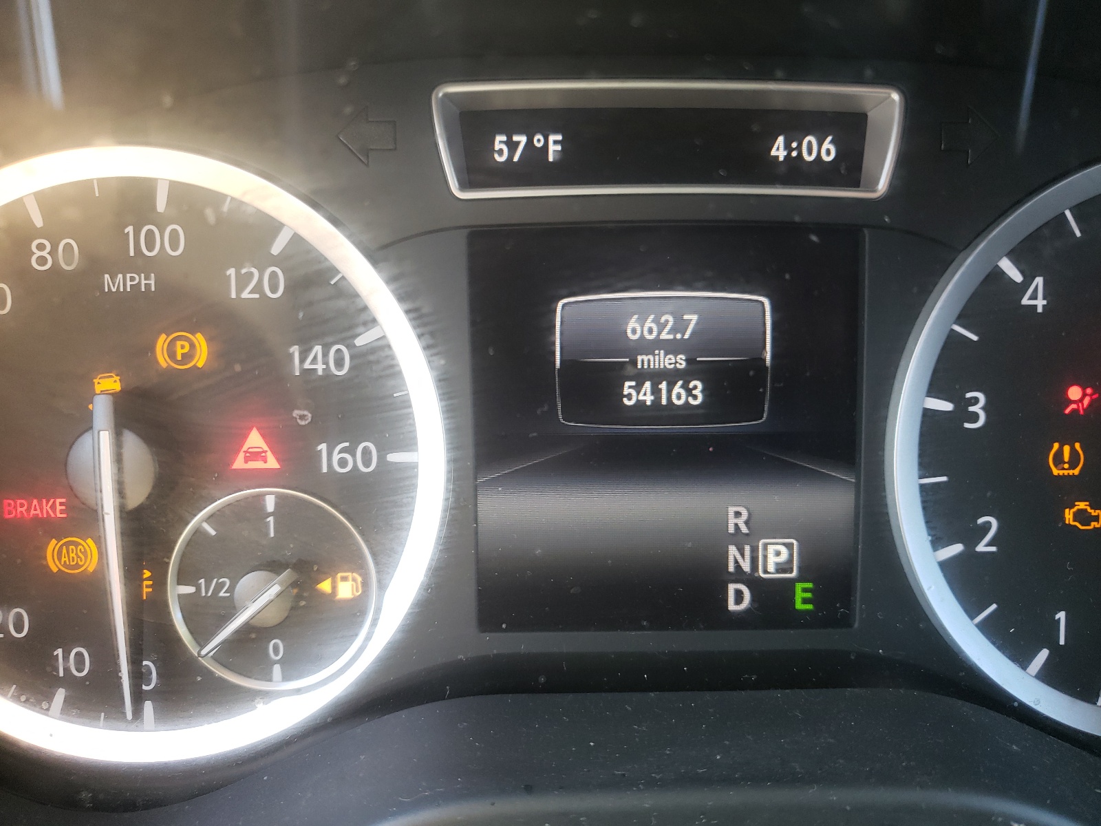 Photo 8 from auction – 2017 INFINITI QX30 BASE with VIN SJKCH5CR6HA025503