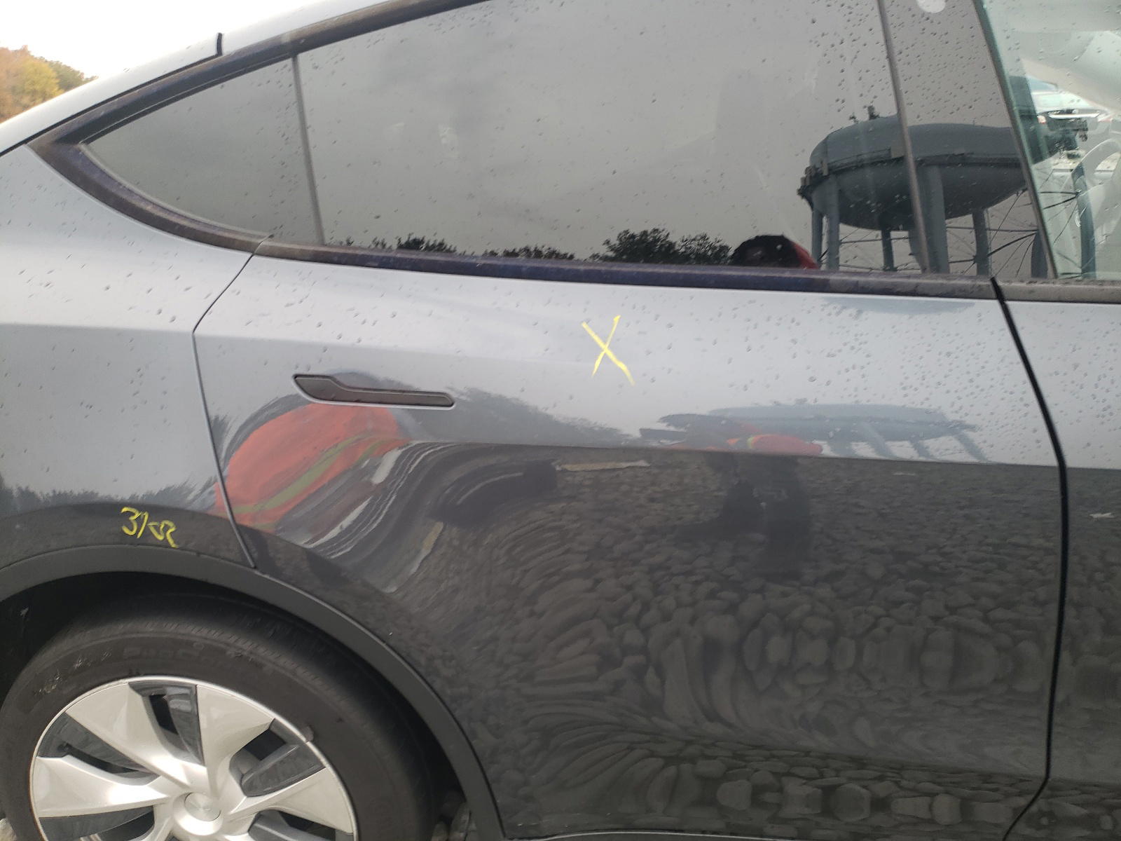 Photo 6 from auction – 2020 TESLA MODEL Y with VIN 5YJYGDEE7LF008967