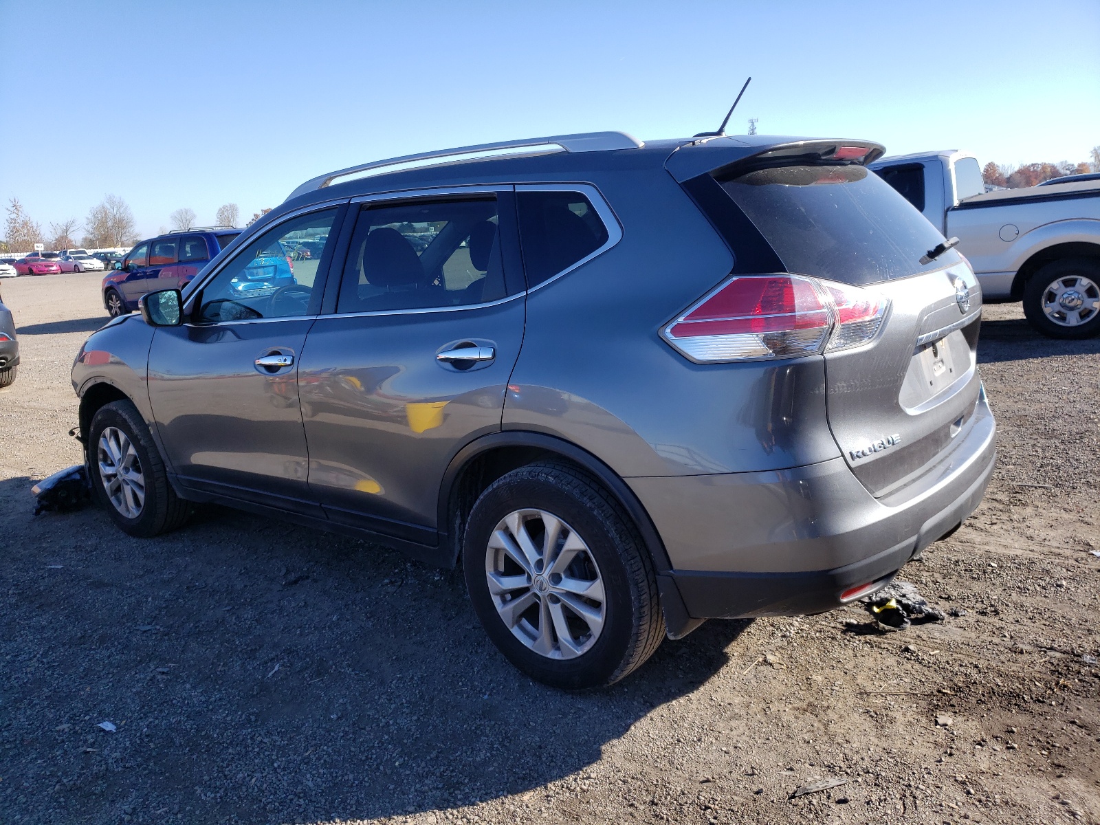 Photo 3 from auction – 2015 NISSAN ROGUE S with VIN 5N1AT2MT3FC905234