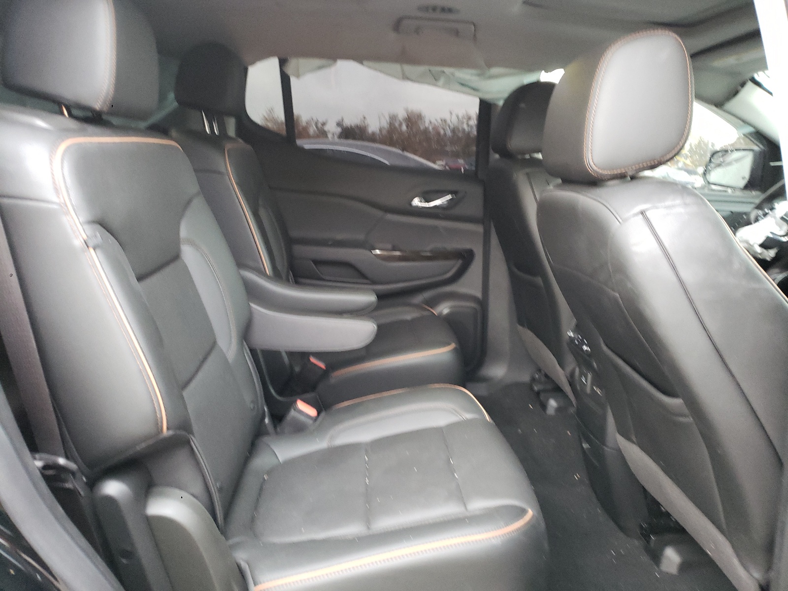 Photo 6 from auction – 2021 GMC ACADIA AT4 with VIN 1GKKNLLS2MZ162629