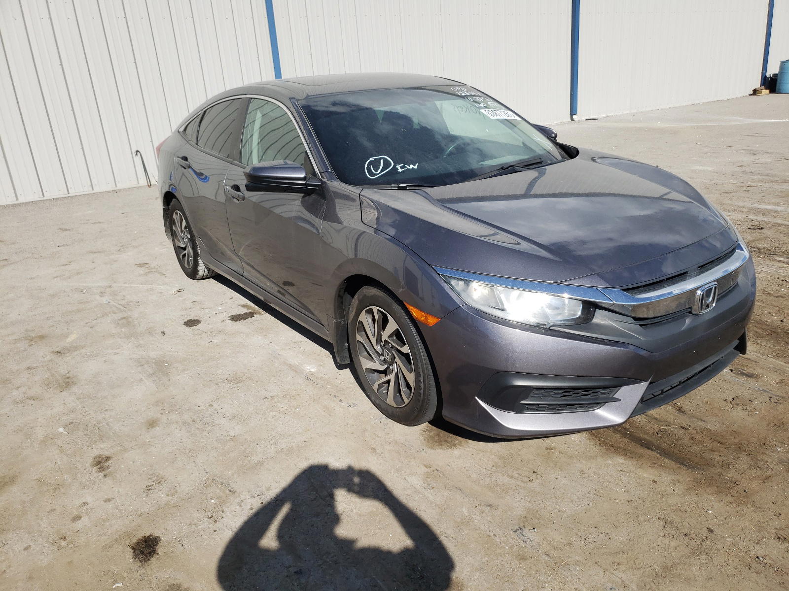 Photo 9 from auction – 2016 HONDA CIVIC EX with VIN 2HGFC2F72GH506177
