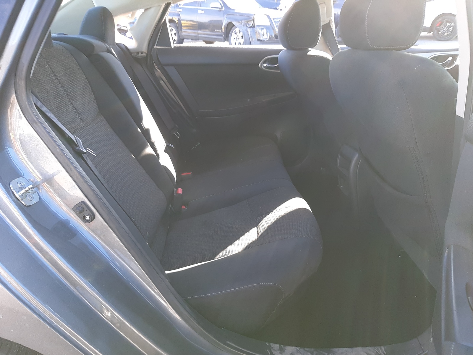 Photo 6 from auction – 2015 NISSAN SENTRA S with VIN 3N1AB7AP1FY245684