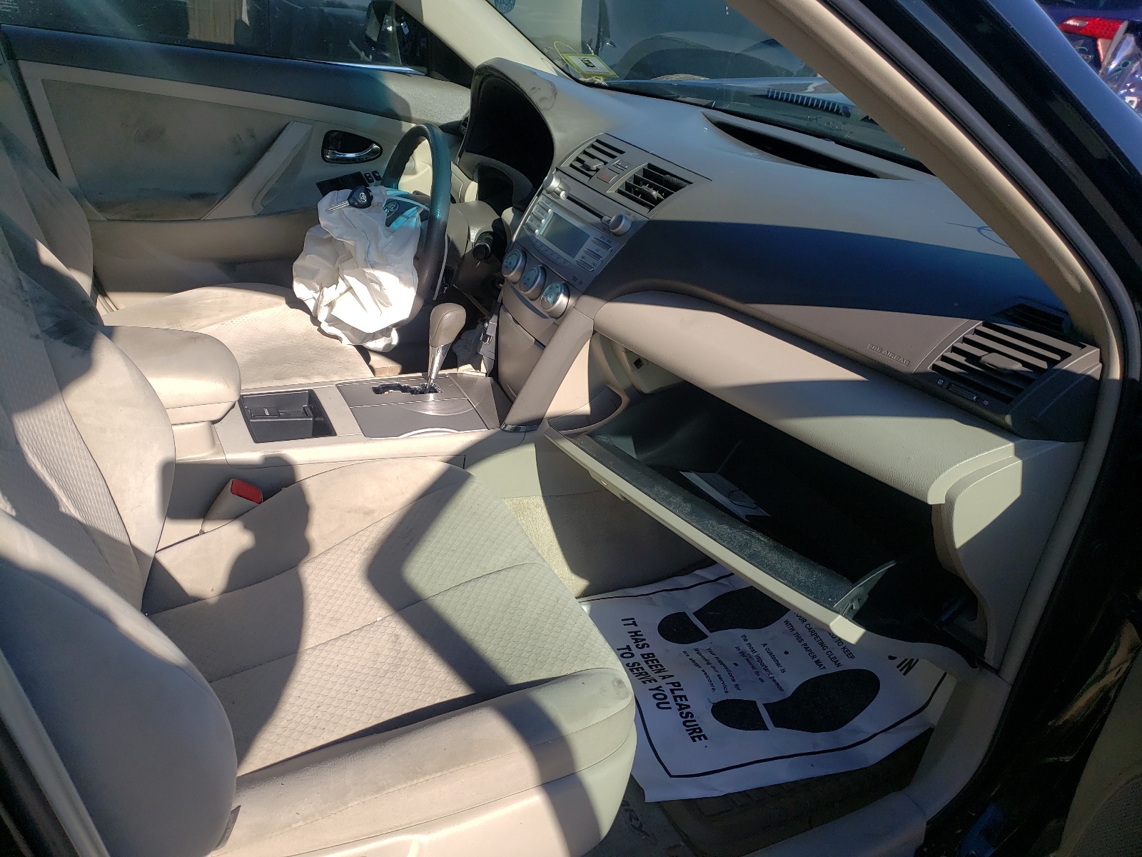 Photo 5 from auction – 2009 TOYOTA CAMRY BASE with VIN 4T1BE46K09U309849