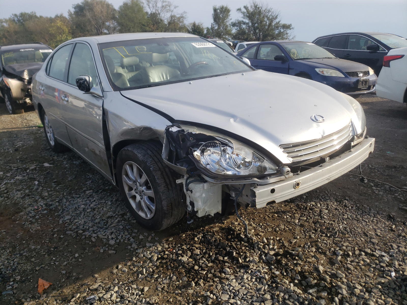 Photo 9 from auction – 2002 LEXUS ES 300 with VIN JTHBF30G025028889