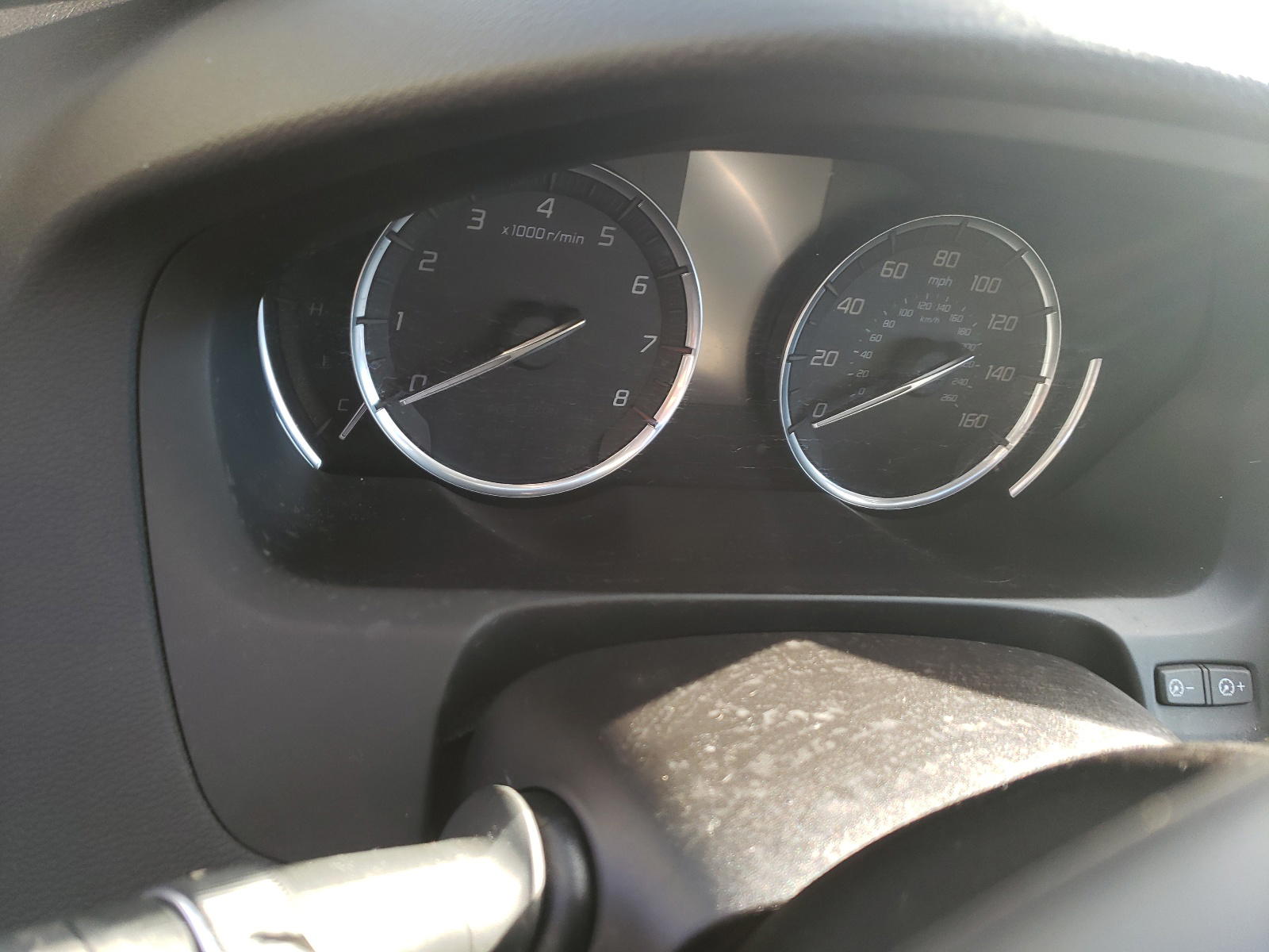 Photo 8 from auction – 2016 ACURA TLX TECH with VIN 19UUB1F55GA010730