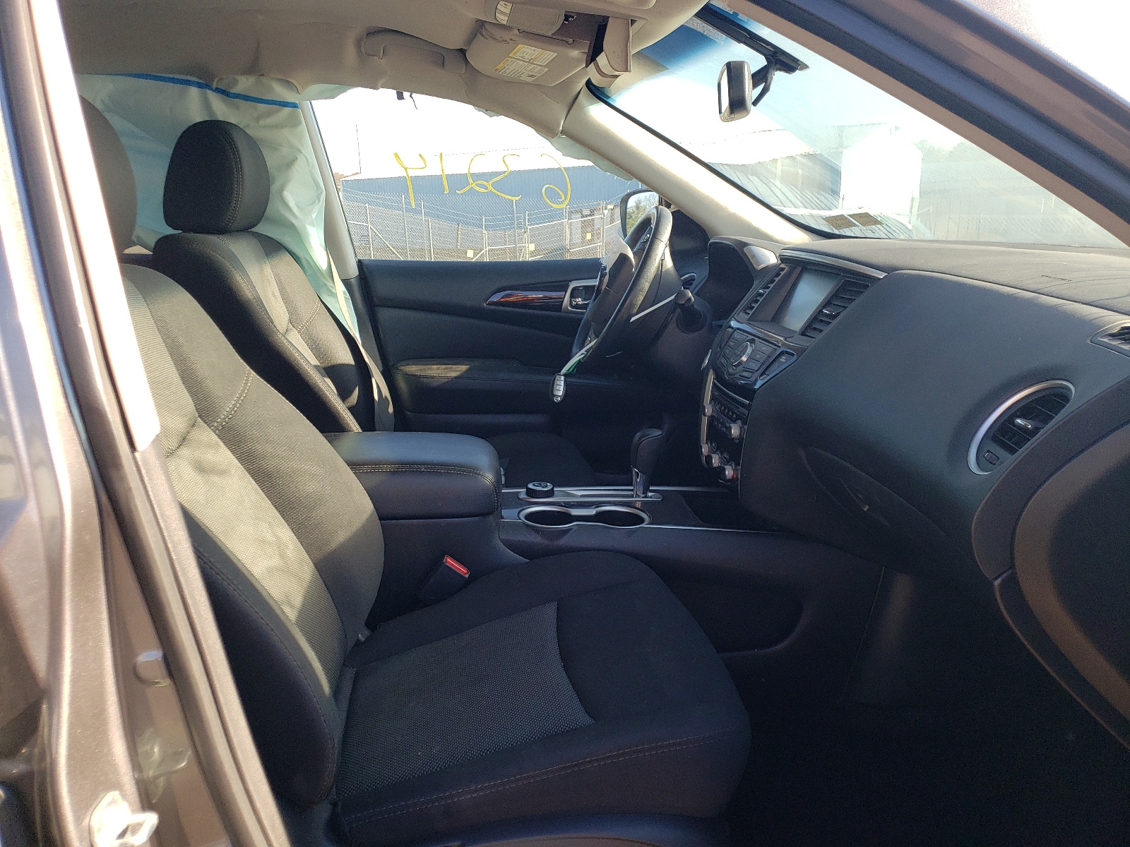 Photo 5 from auction – 2018 NISSAN PATHFINDER with VIN 5N1DR2MM9JC631681
