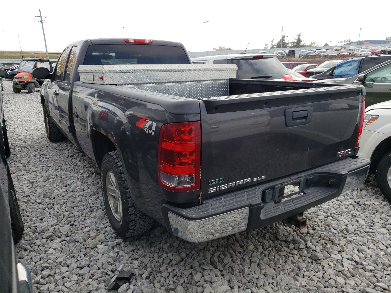 Photo 3 from auction – 2011 GMC SIERRA K15 with VIN 1GTR2VE06BZ240160