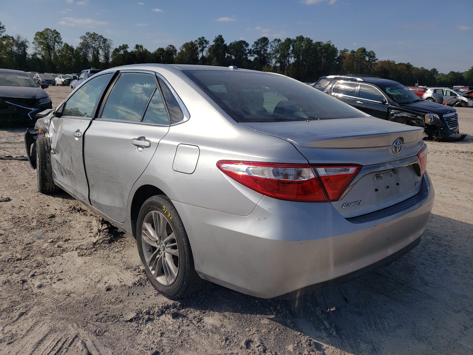 Photo 3 from auction – 2017 TOYOTA CAMRY LE with VIN 4T1BF1FK6HU391984