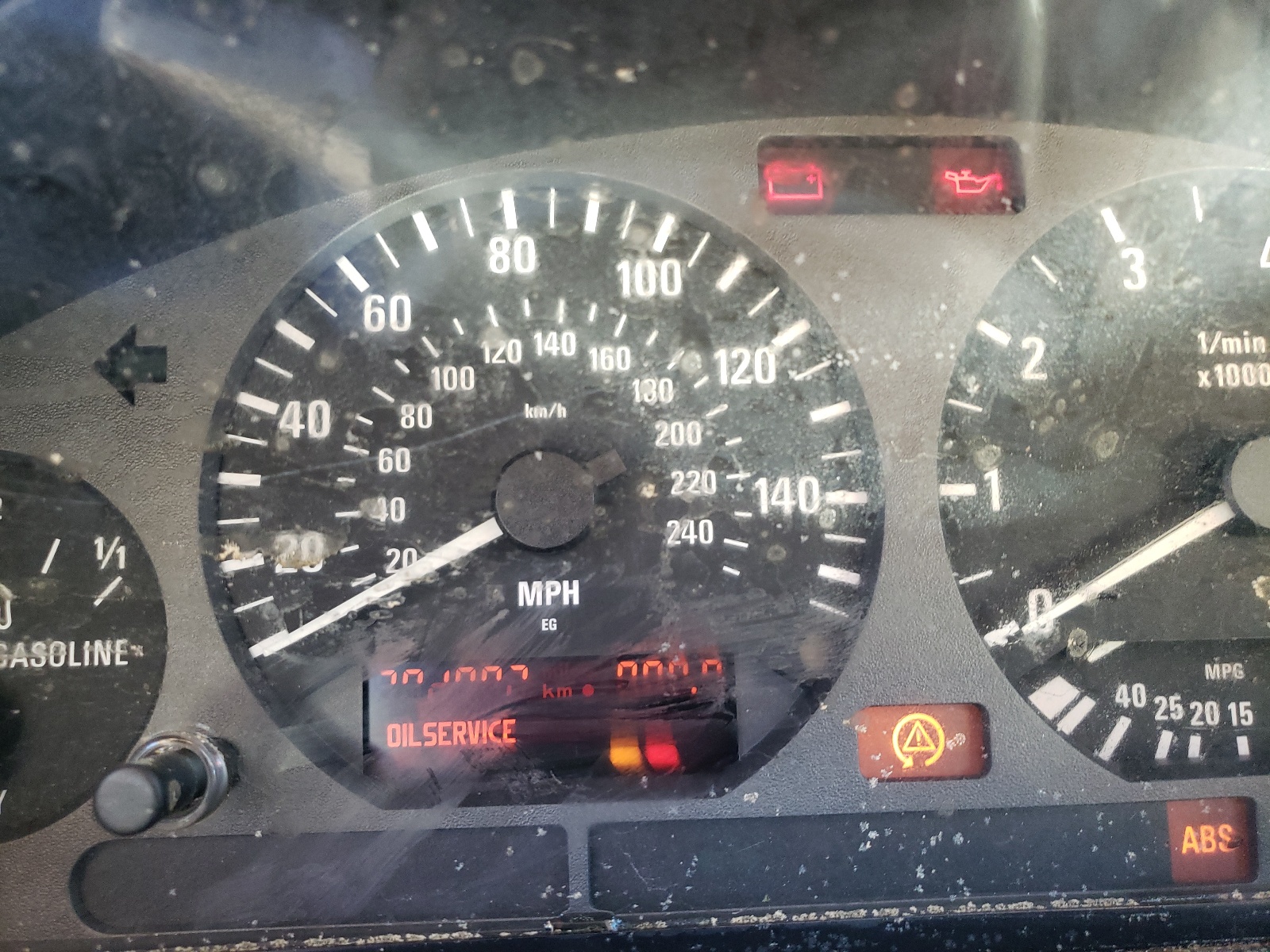 Photo 8 from auction – 1998 BMW 323 IC AUT with VIN WBABJ8329WEM20768