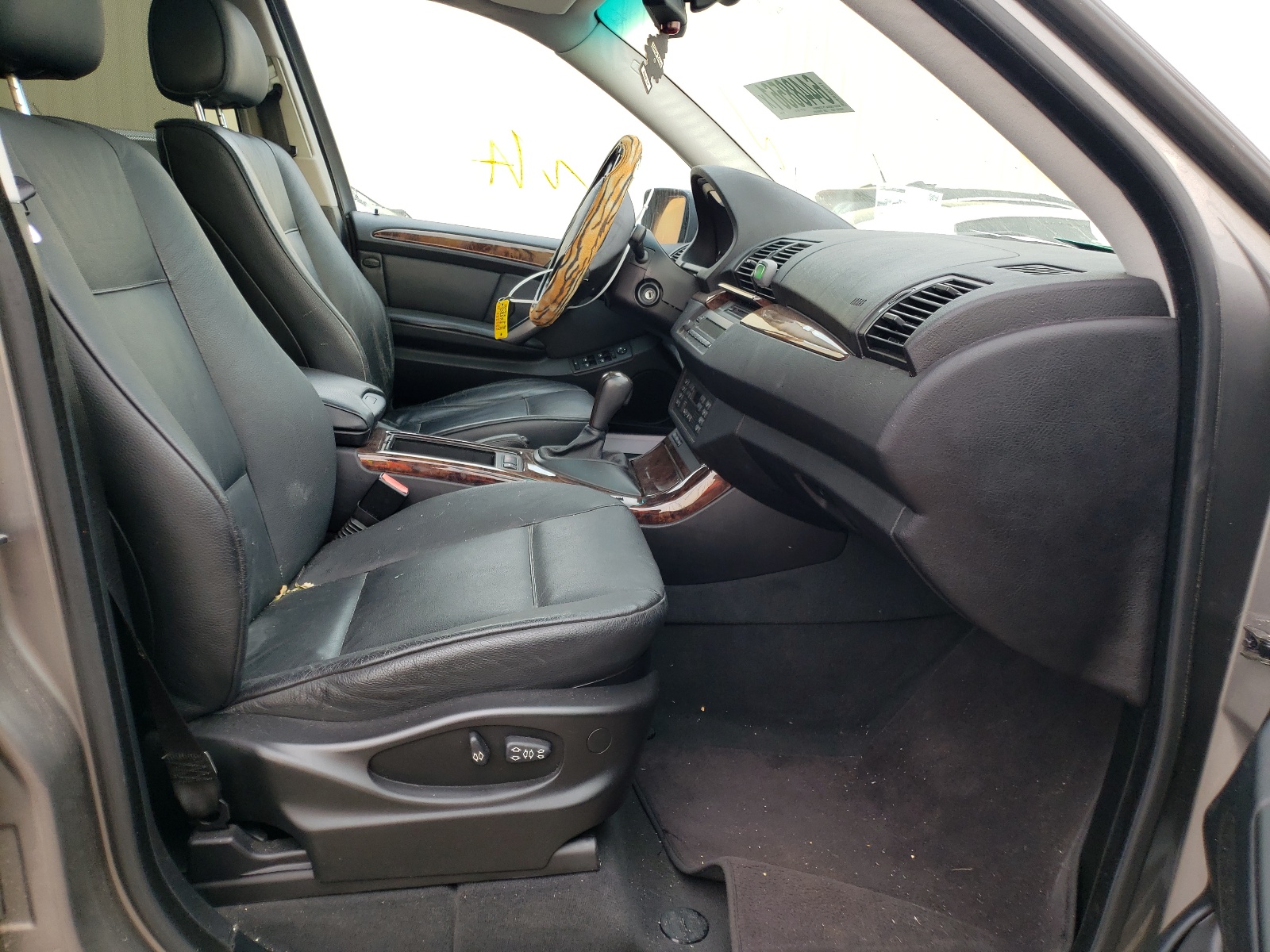 Zdjęcie 5 z aukcji – 2004 BMW X5 3.0I z VIN 5UXFA13584LU34481