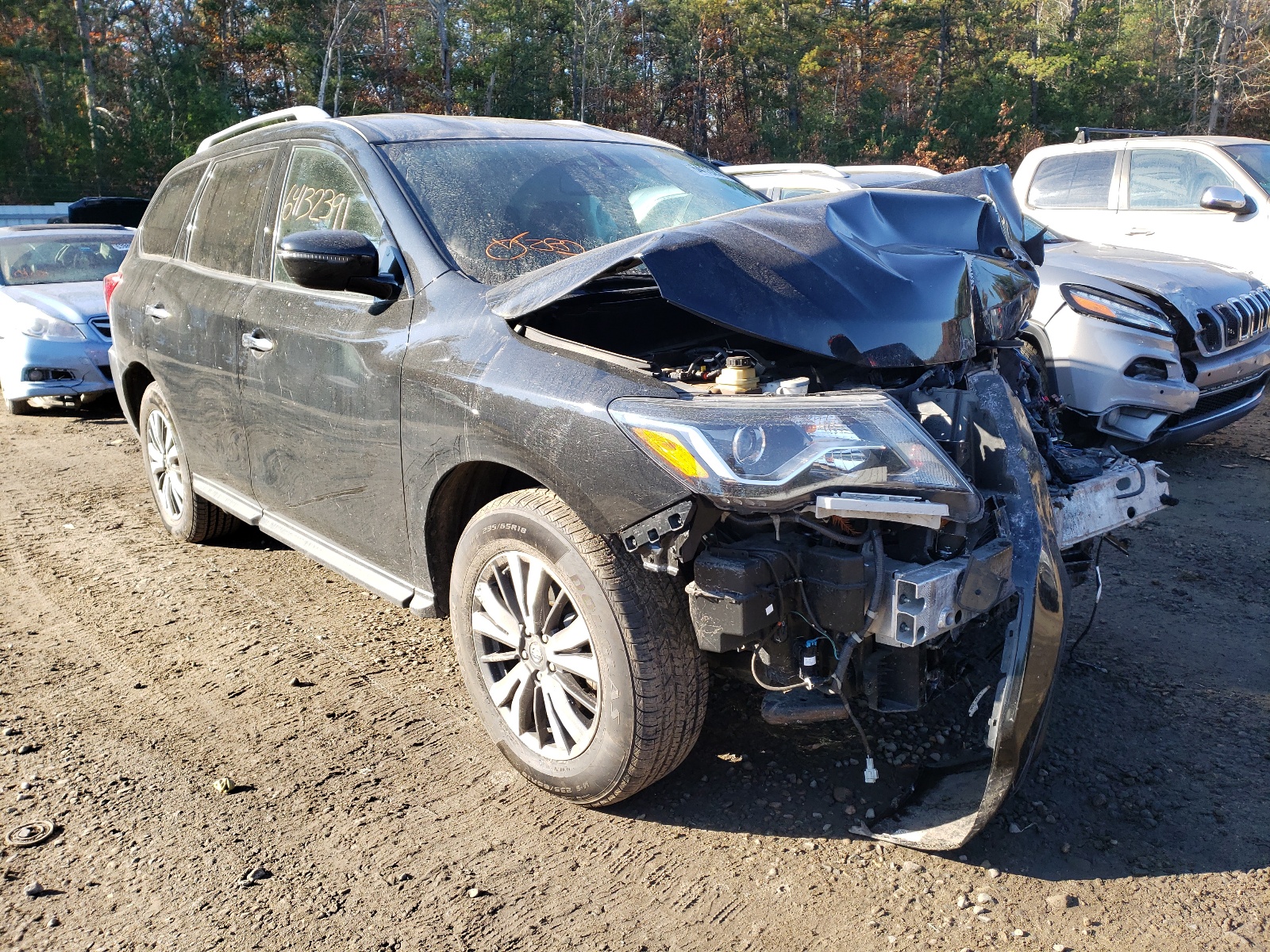 Photo 1 from auction – 2017 NISSAN PATHFINDER with VIN 5N1DR2MM4HC908019