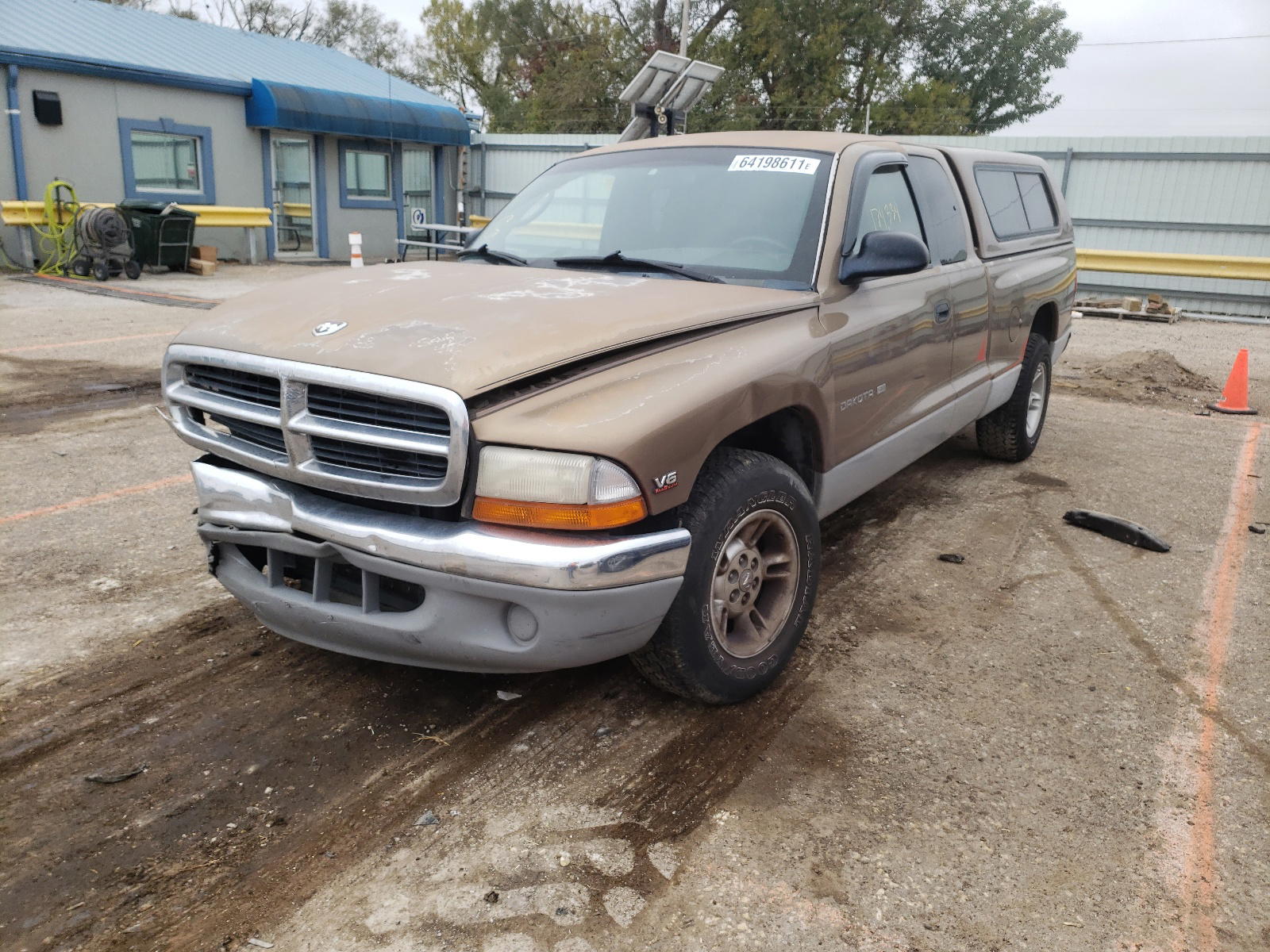 Photo 2 from auction – 2000 DODGE DAKOTA with VIN 1B7GL22X3YS680276