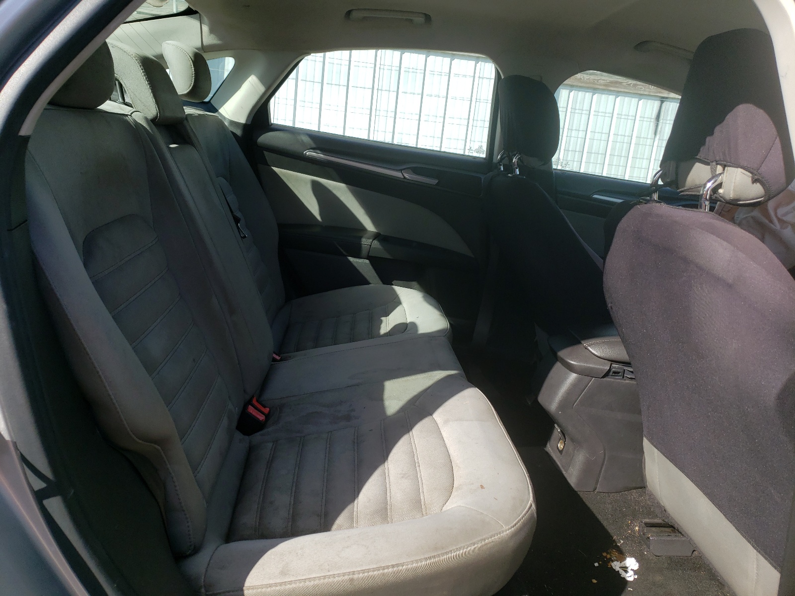Photo 6 from auction – 2013 FORD FUSION S with VIN 3FA6P0G76DR312232