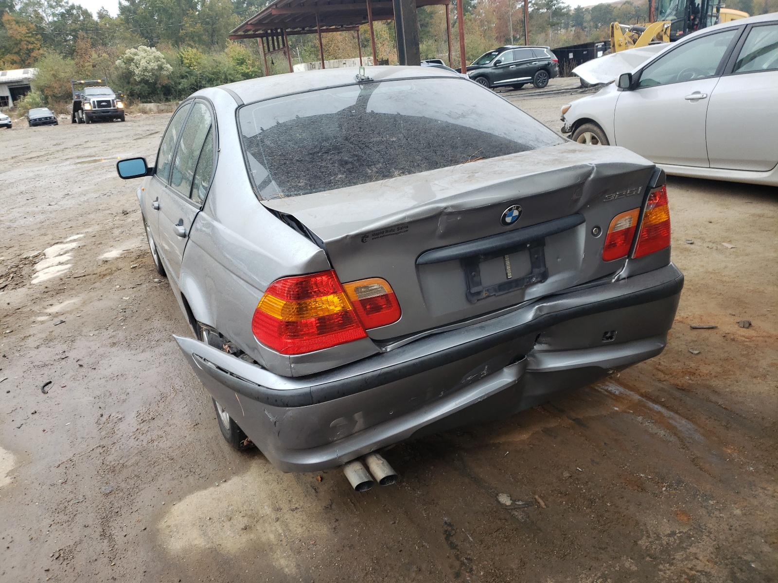 Photo 9 from auction – 2005 BMW 325 I with VIN WBAEV33475KX11937