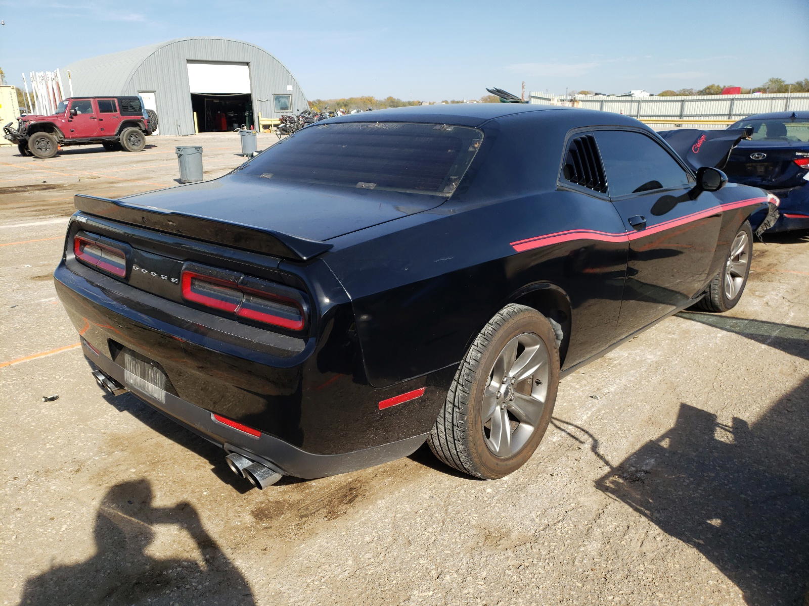 Photo 4 from auction – 2016 DODGE CHALLENGER with VIN 2C3CDZAG4GH280288