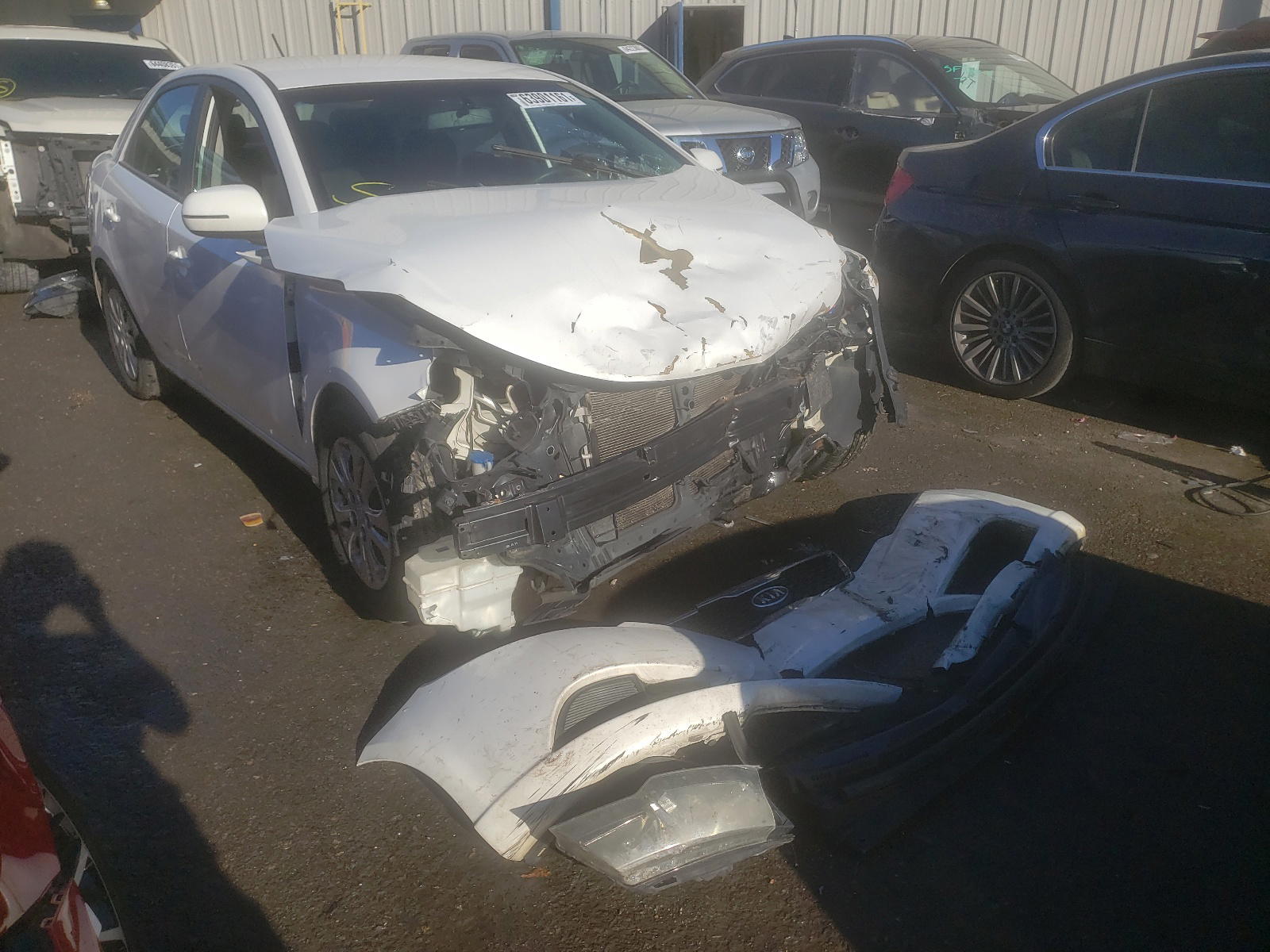KIA FORTE EX 2013 with VIN KNAFU4A28D5687367 - Photo from auction